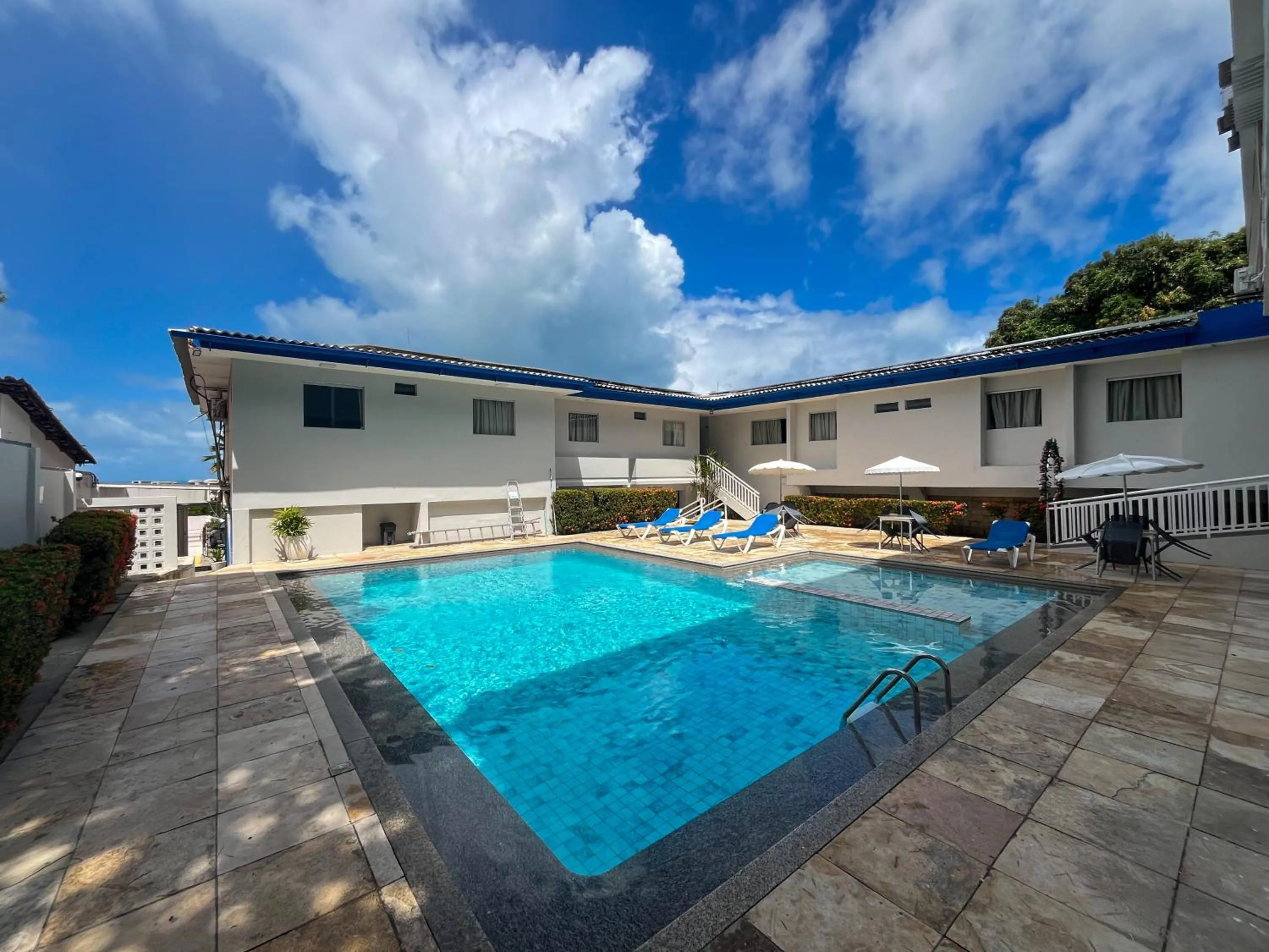 Property building in El Aram Ponta Negra