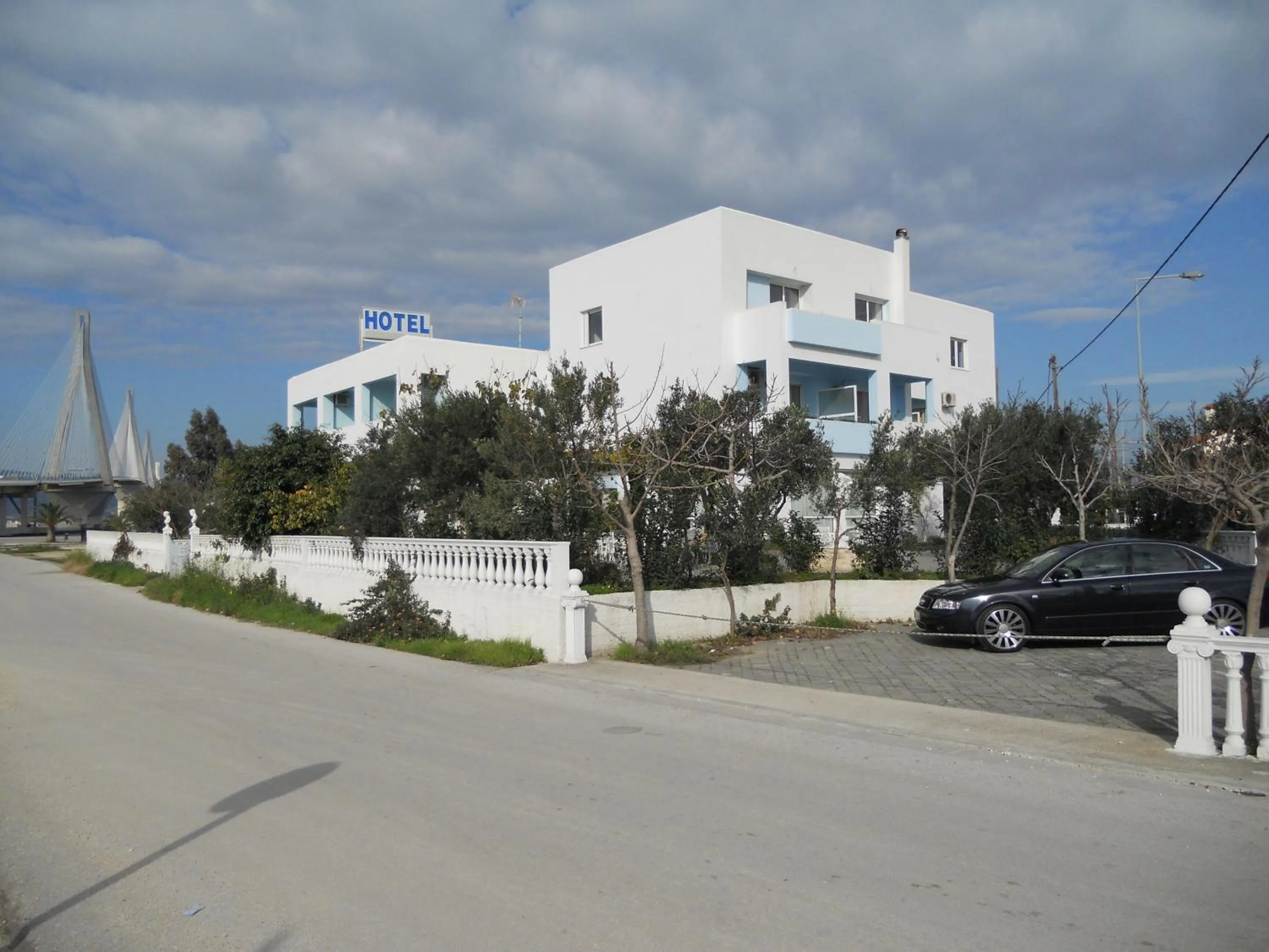 Property building in Hotel Apollon