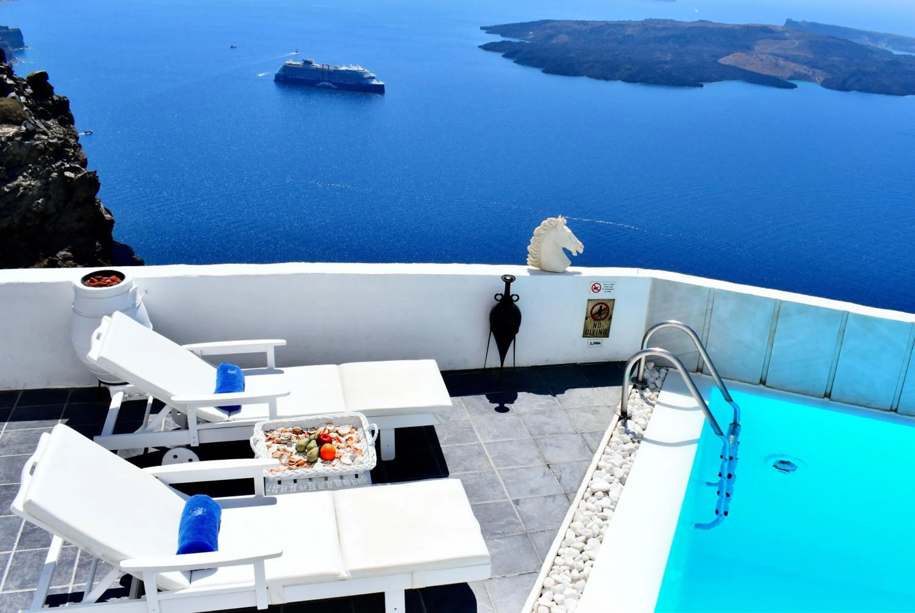 Balcony/Terrace in Aeolos Art & Eco Suites Adults Only