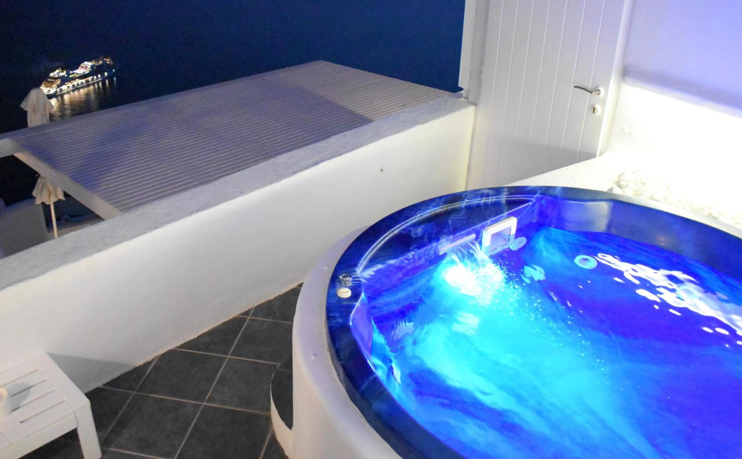 Spa and wellness centre/facilities in Aeolos Art & Eco Suites Adults Only