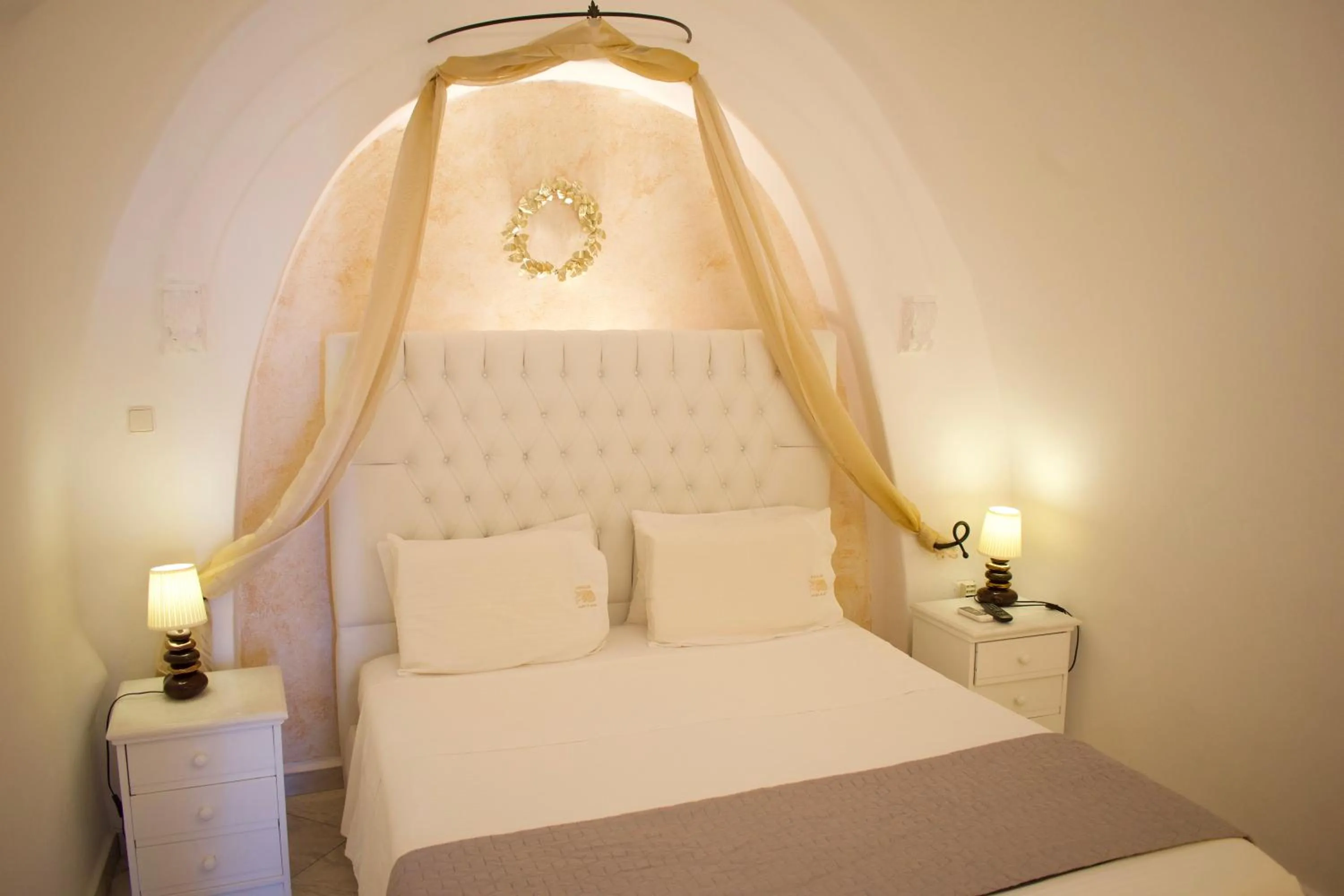 TV and multimedia, Bed in Aeolos Art & Eco Suites Adults Only