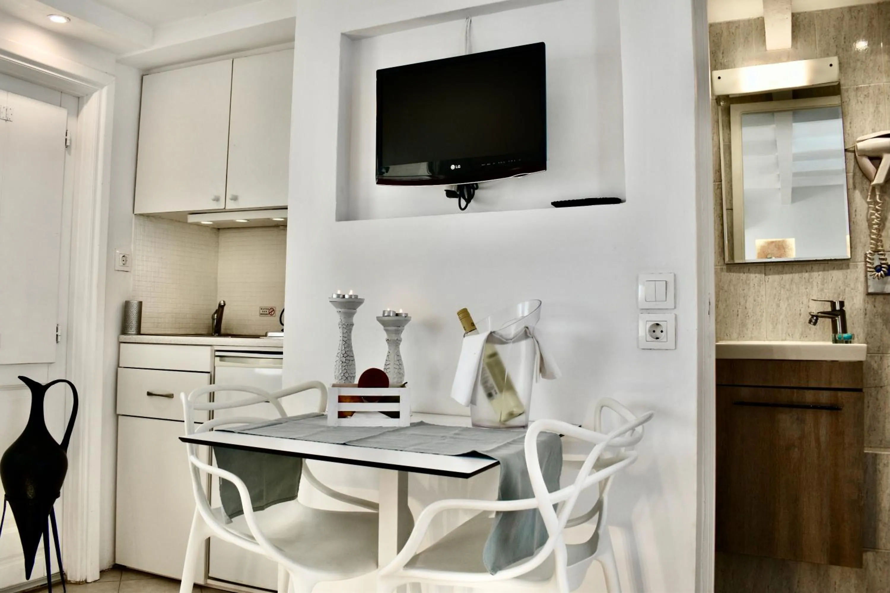 Bathroom in Aeolos Art & Eco Suites Adults Only