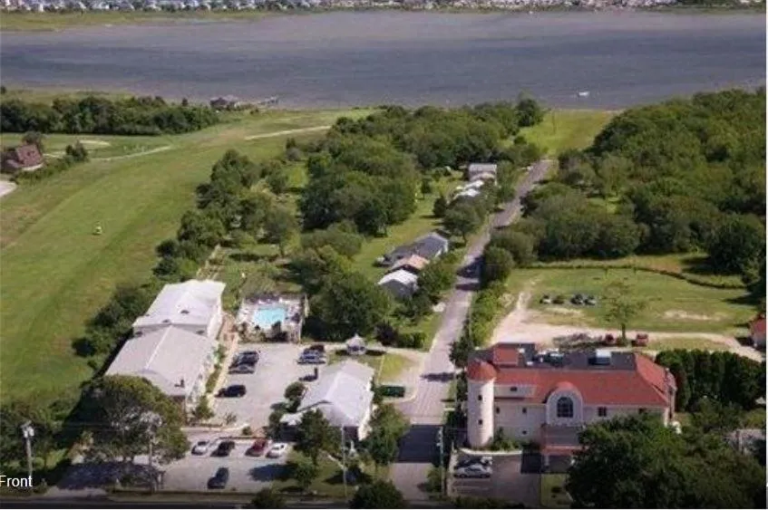 Bird's eye view in Winnapaug Inn