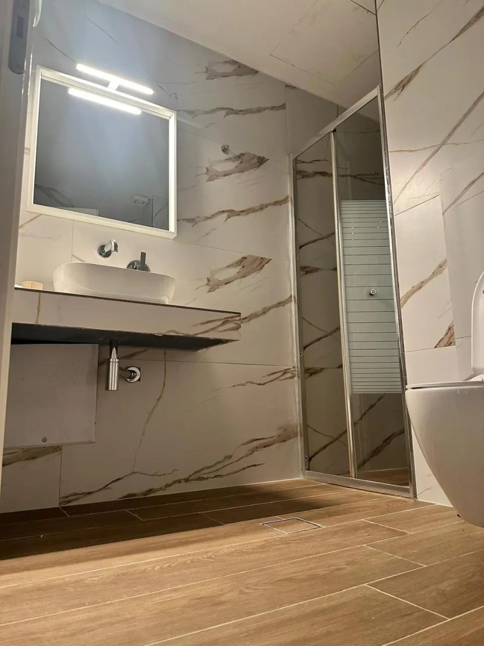 Bathroom in Alkistis Hotel