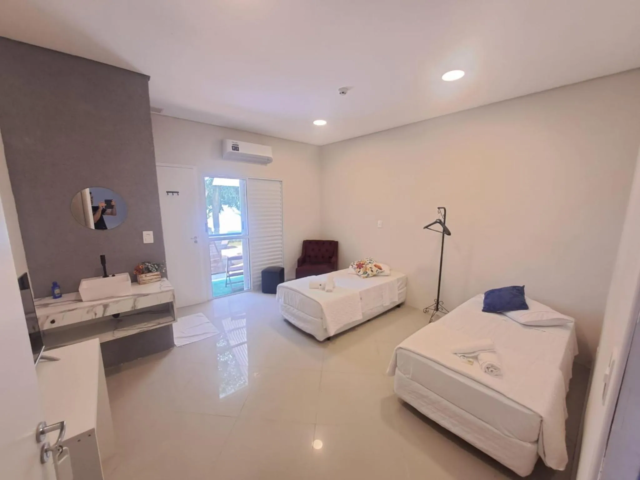 Photo of the whole room, Bed in Pousada TOP Mairiporã