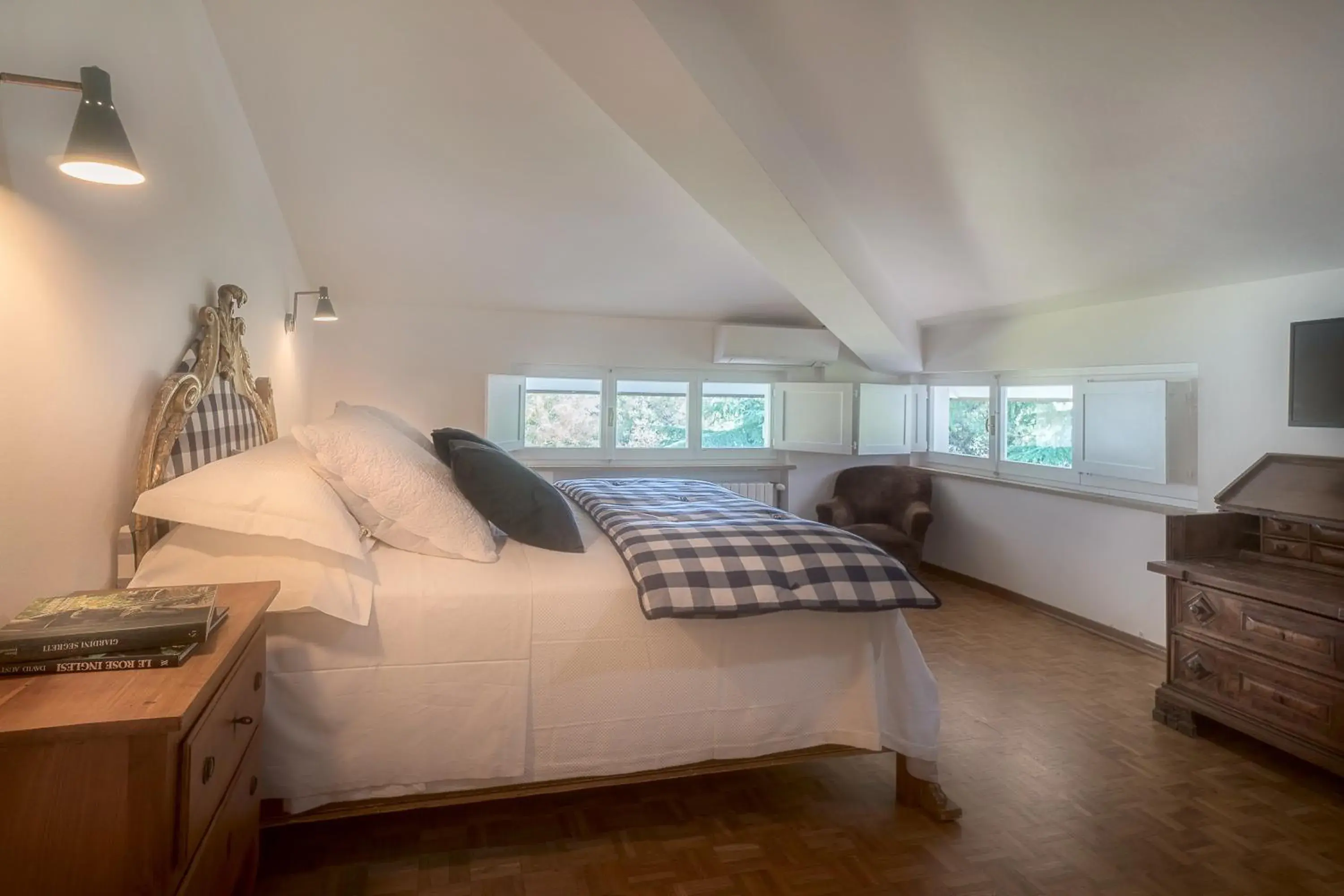 Standard King Room in Sottoalfico Resort Standard King Room in Sottoalfico Resort