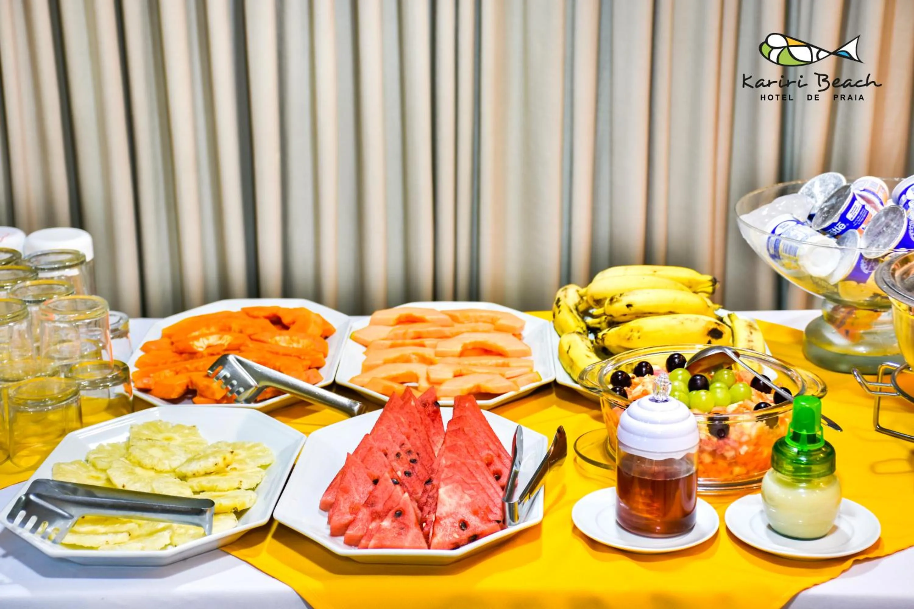 Buffet breakfast in Kariri Beach Hotel