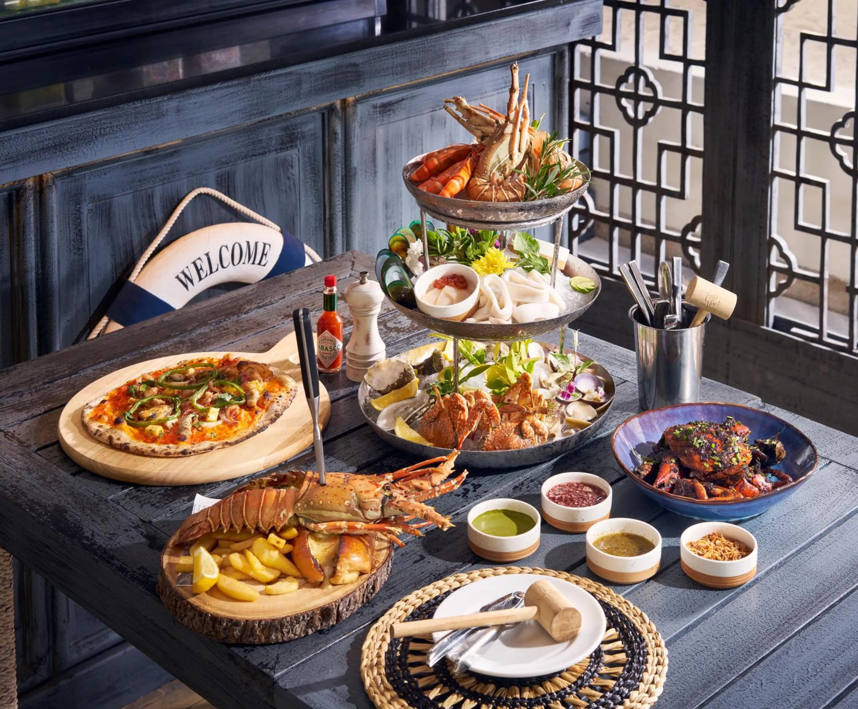 Restaurant/places to eat in Anantara Lawana Koh Samui Resort