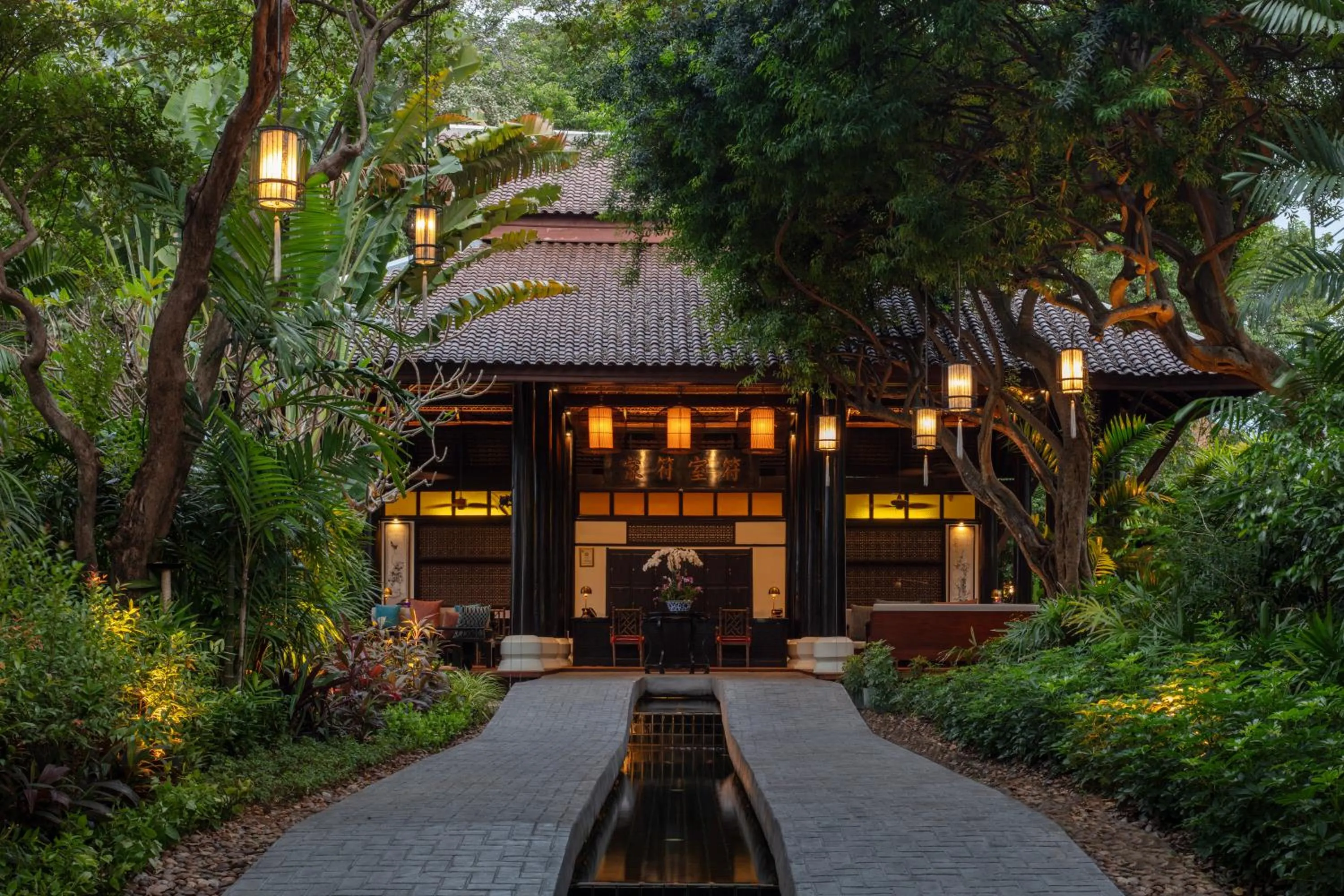 Property building in Anantara Lawana Koh Samui Resort