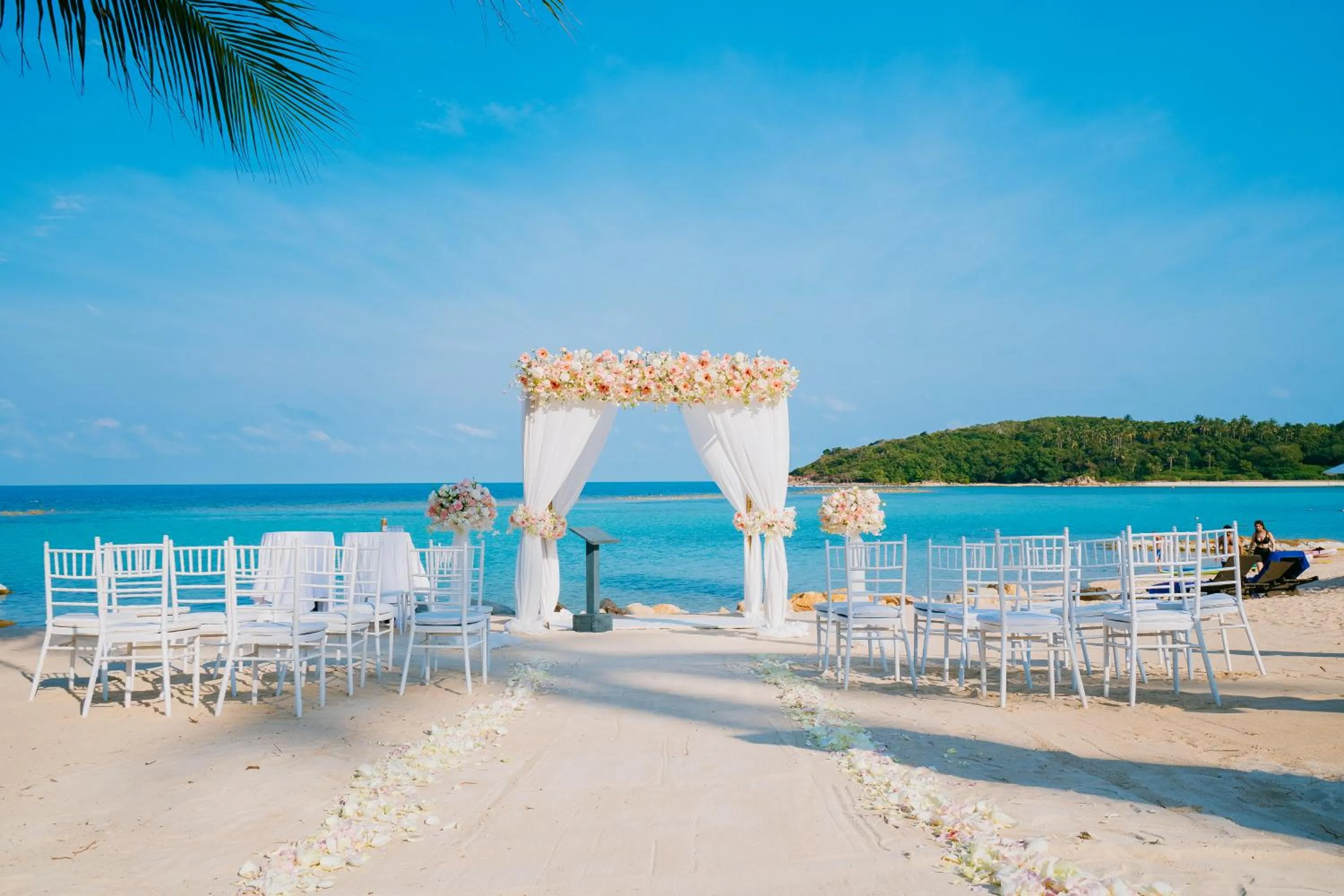 Beach in Anantara Lawana Koh Samui Resort