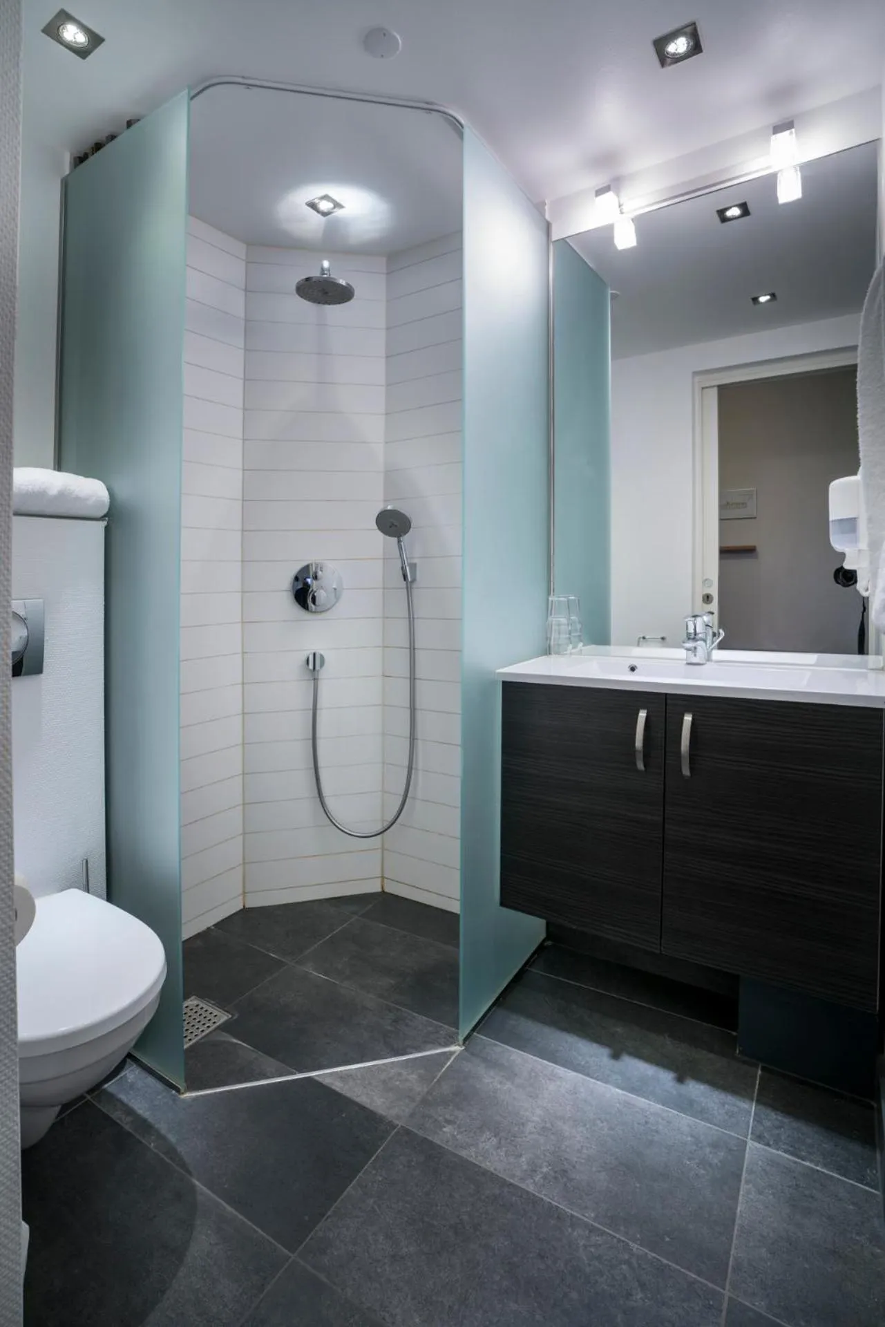 Bathroom in Hotel Ry