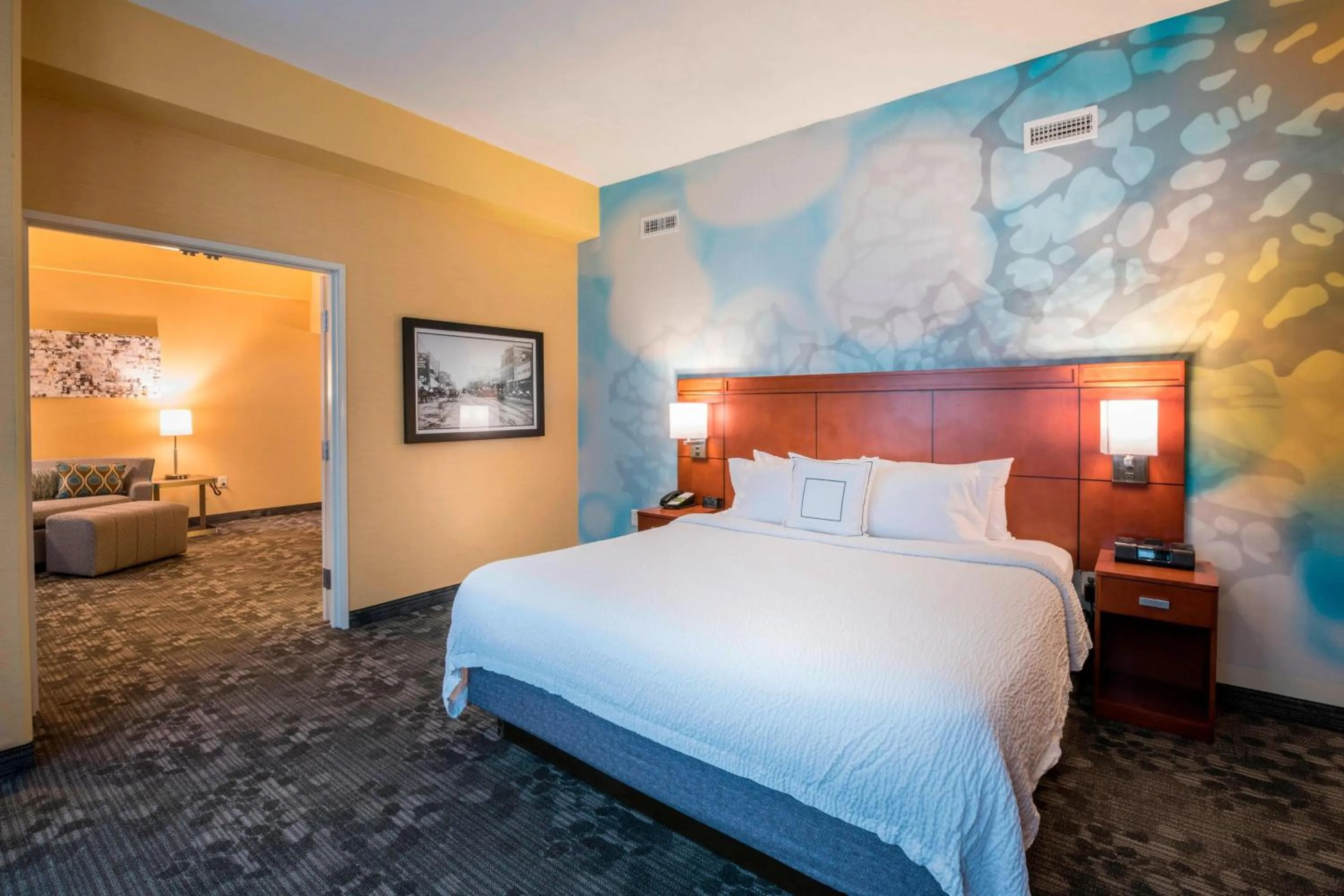 Bedroom, Bed in Courtyard by Marriott Tulsa Downtown