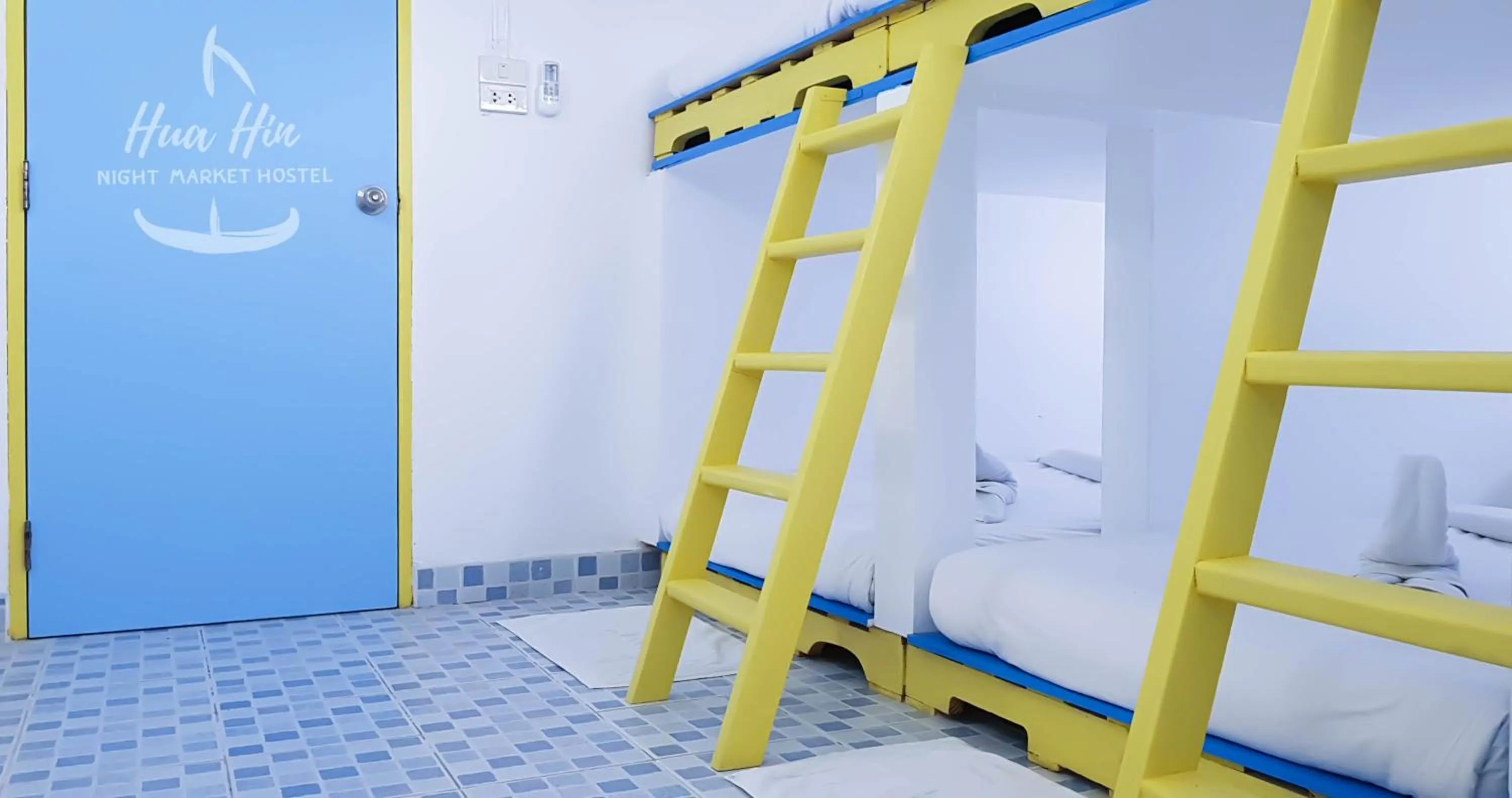 bunk bed, Bed in HuaHin Night Market Hostel