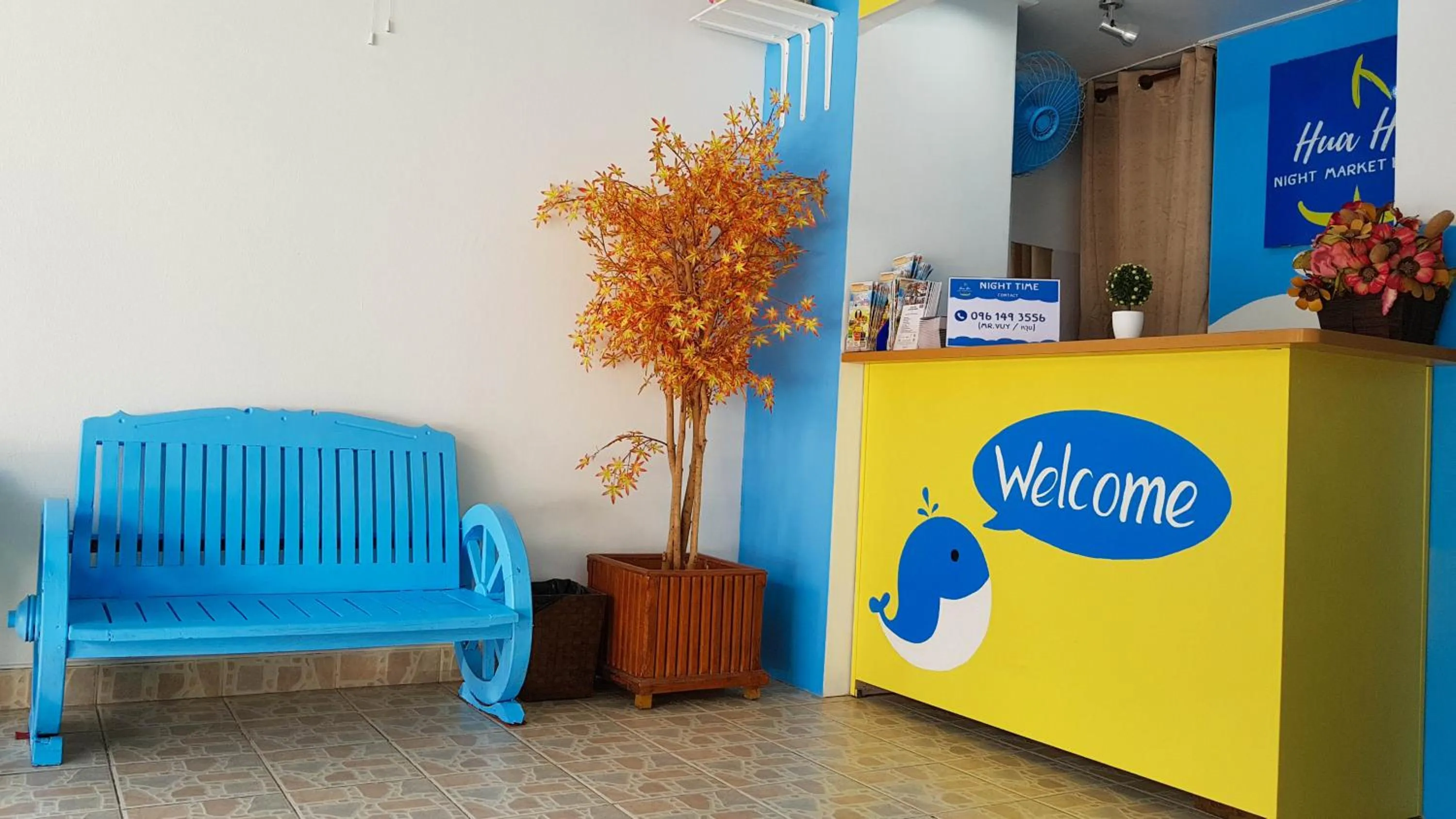 Lobby or reception in HuaHin Night Market Hostel