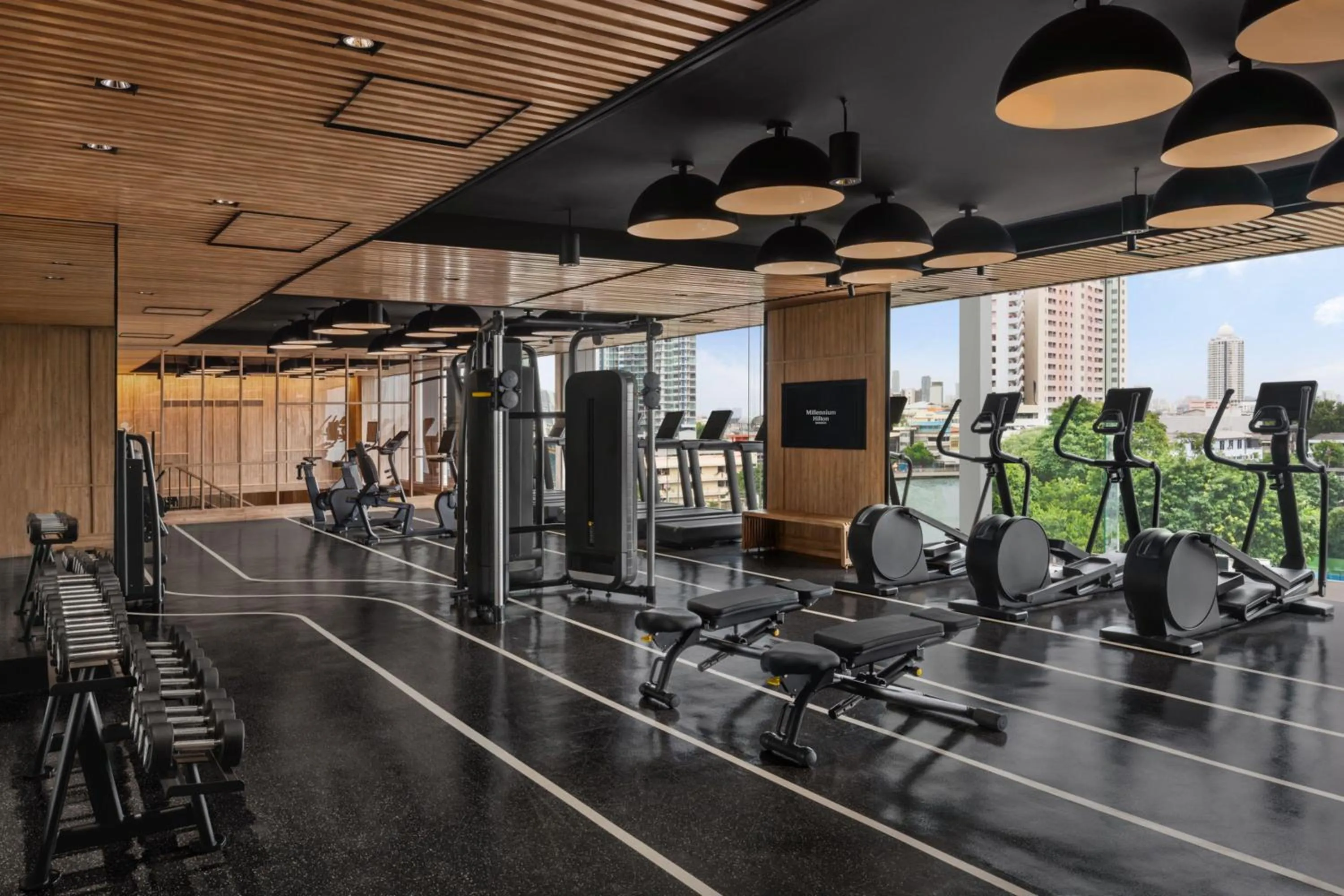 Fitness centre/facilities in Millennium Hilton Bangkok