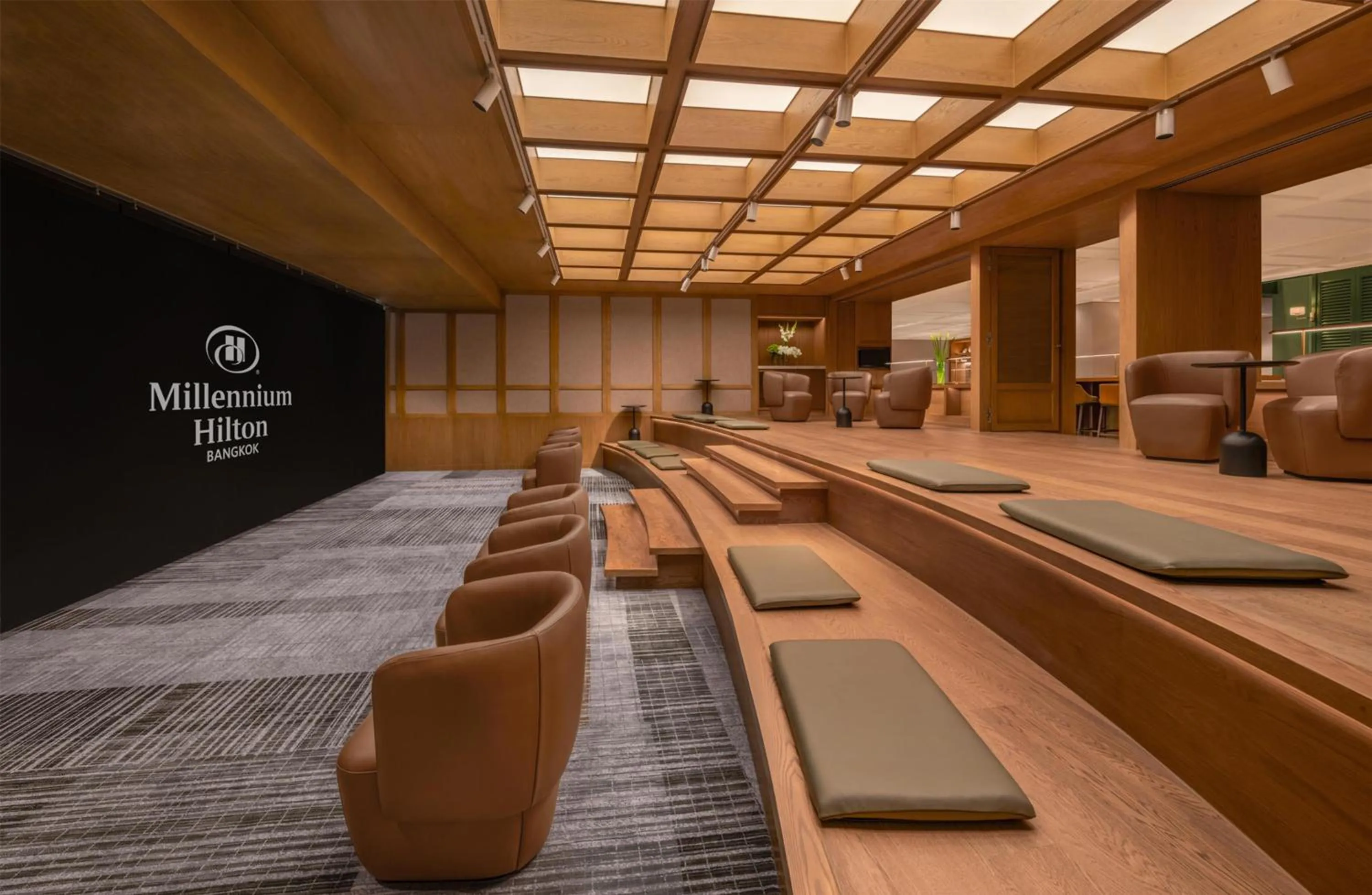 Living room in Millennium Hilton Bangkok