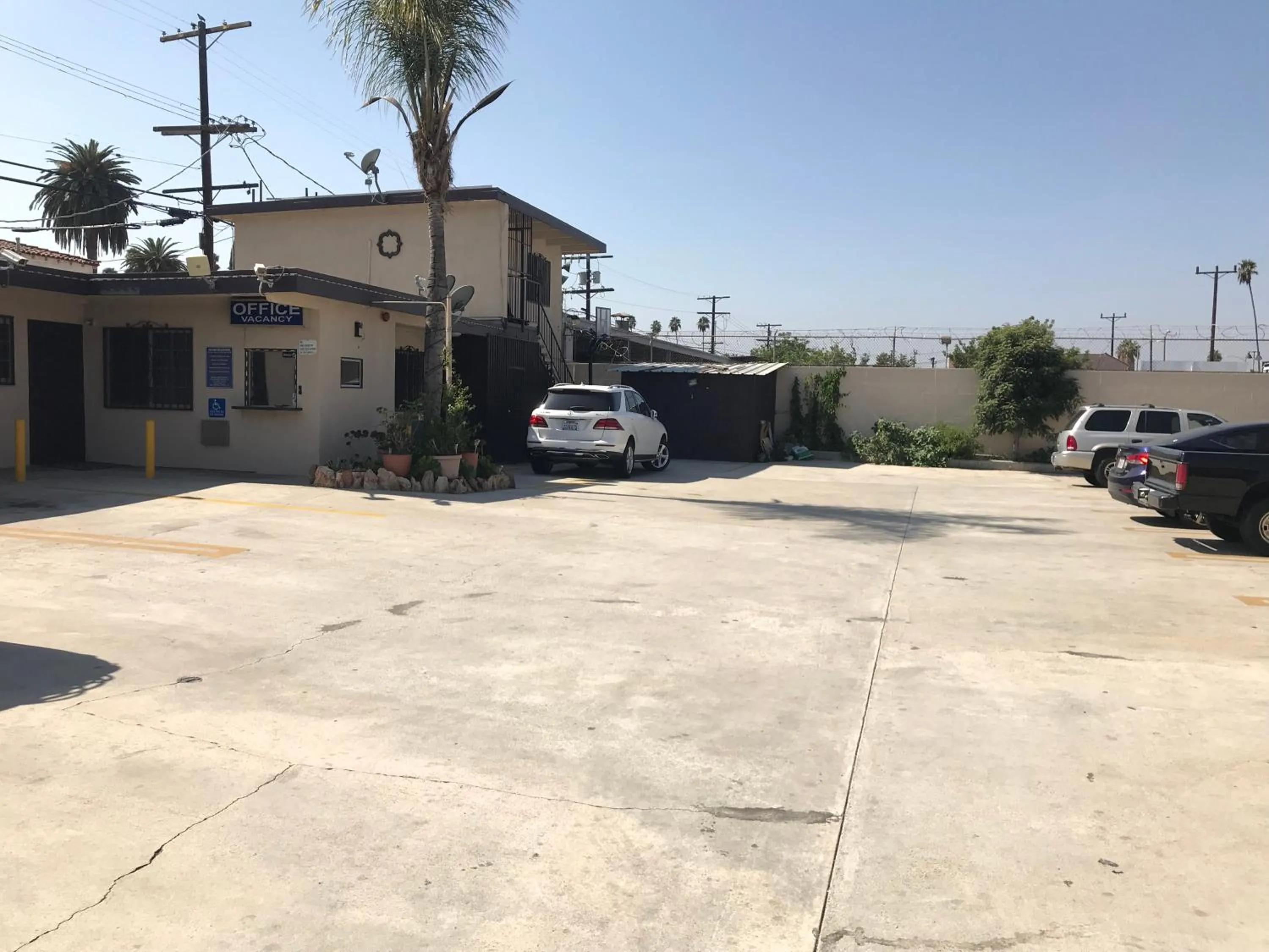 Property building in Stallion Motel Los Angeles