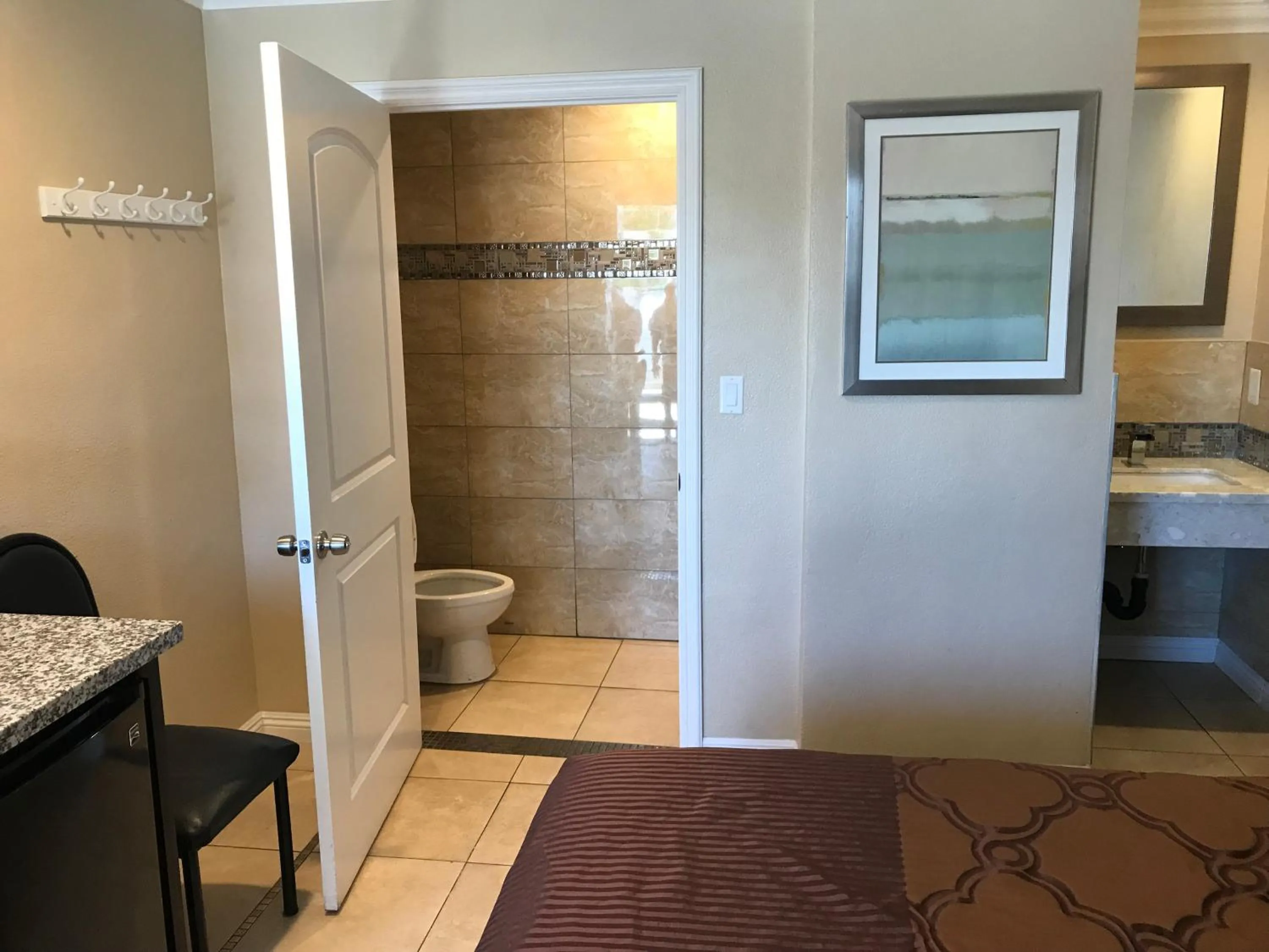 Toilet in Stallion Motel Los Angeles