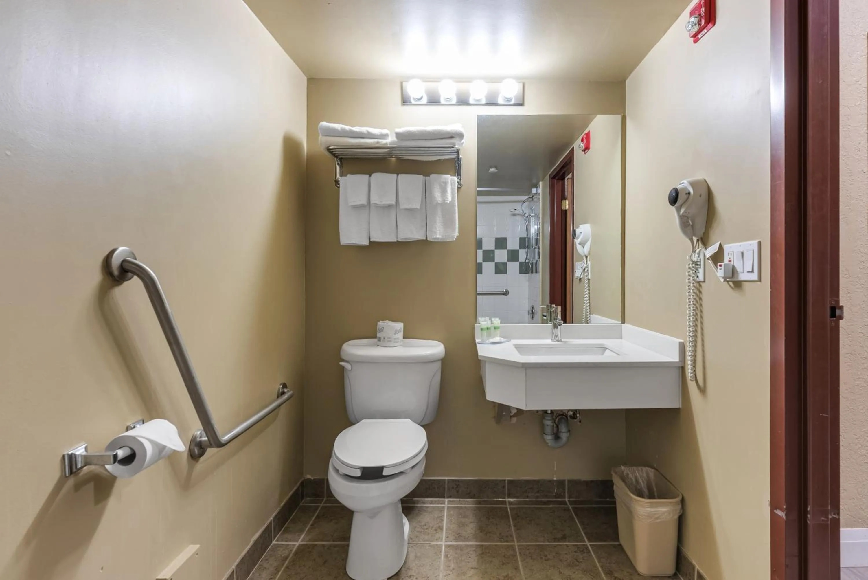 Quality Inn & Suites