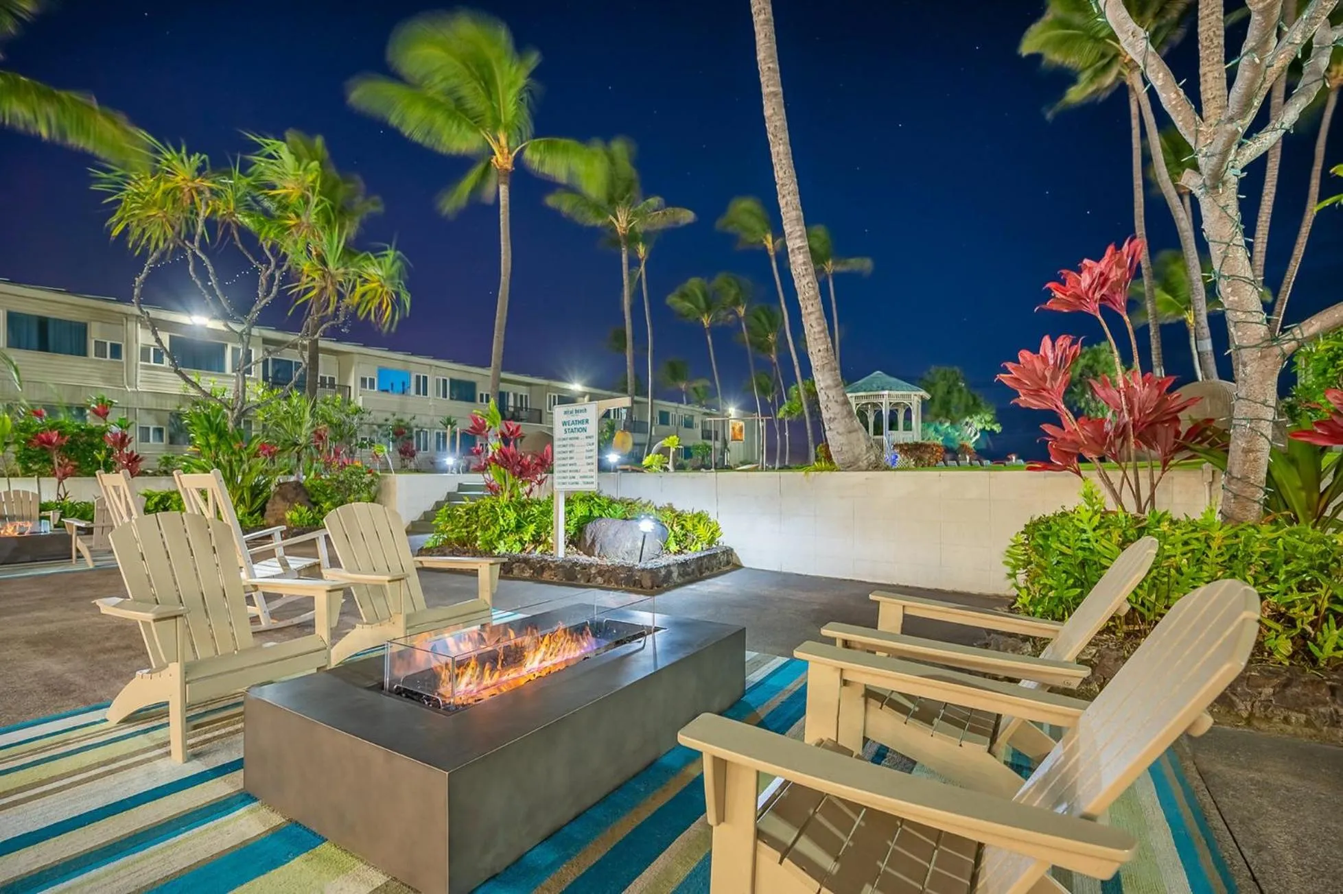 Property building in Maui Beach Hotel