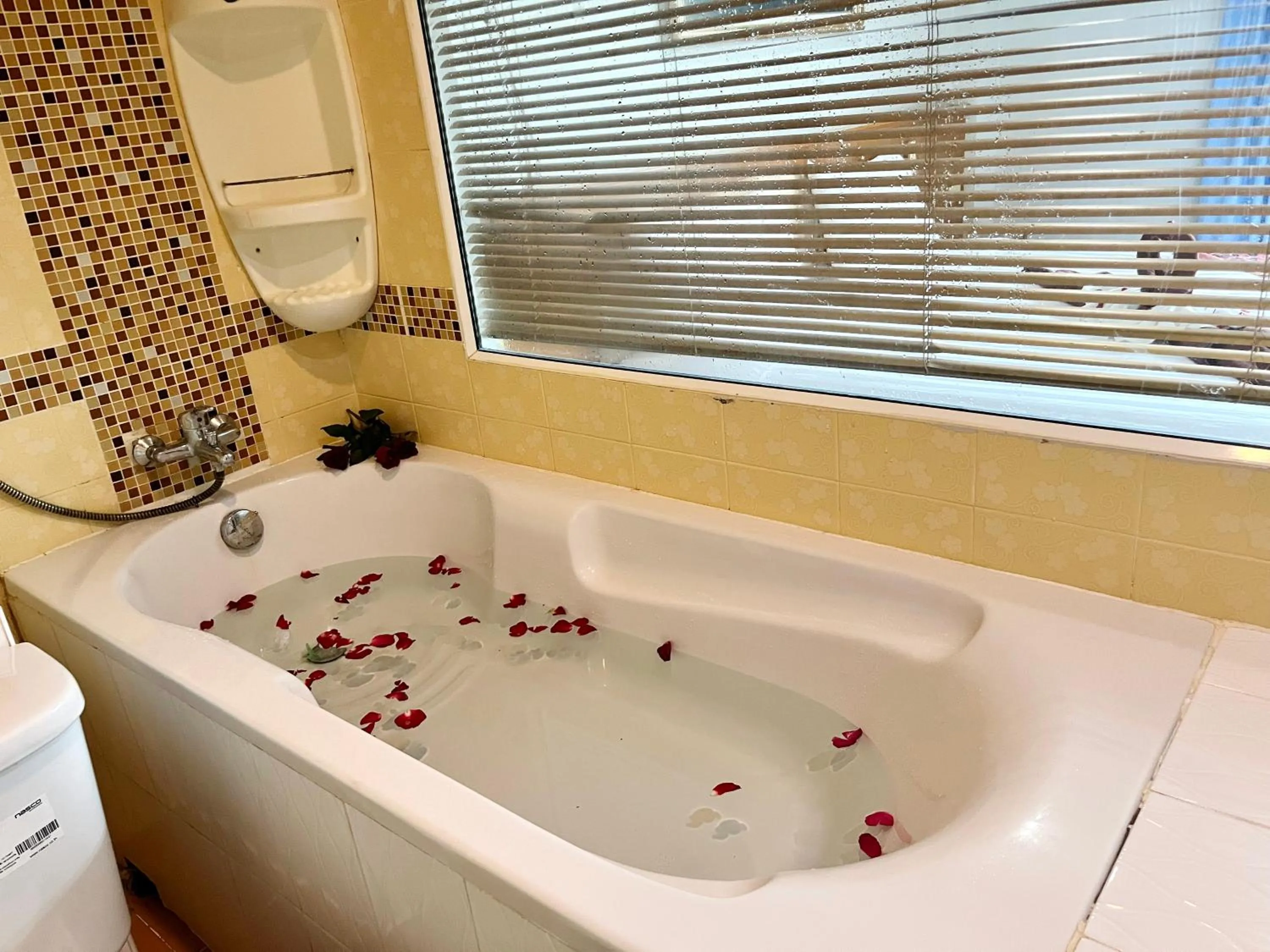 Hot Tub in Lamai Guesthouse