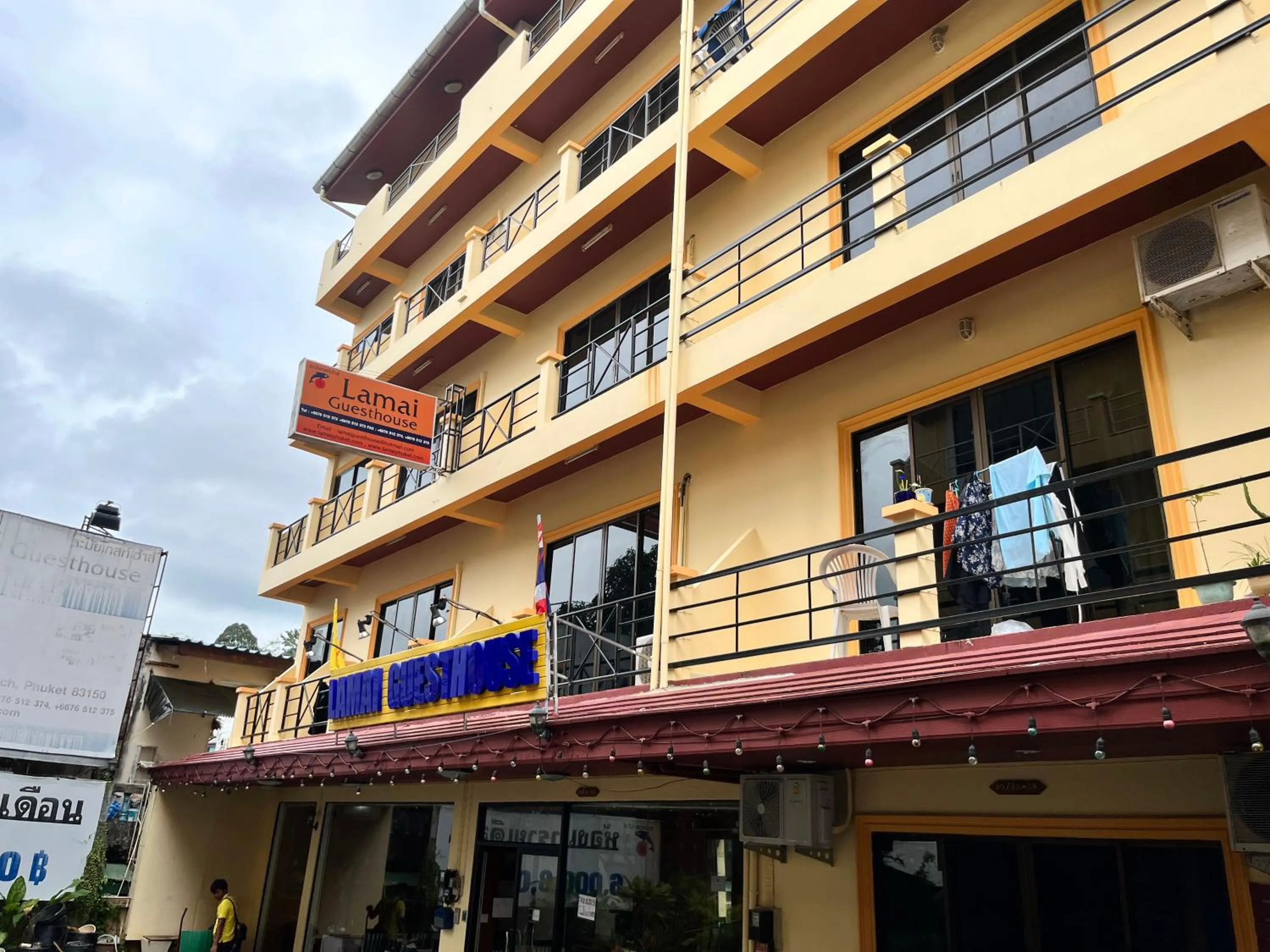 Property building in Lamai Guesthouse