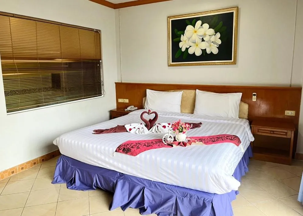 Bedroom, Bed in Patong Lamai Residence