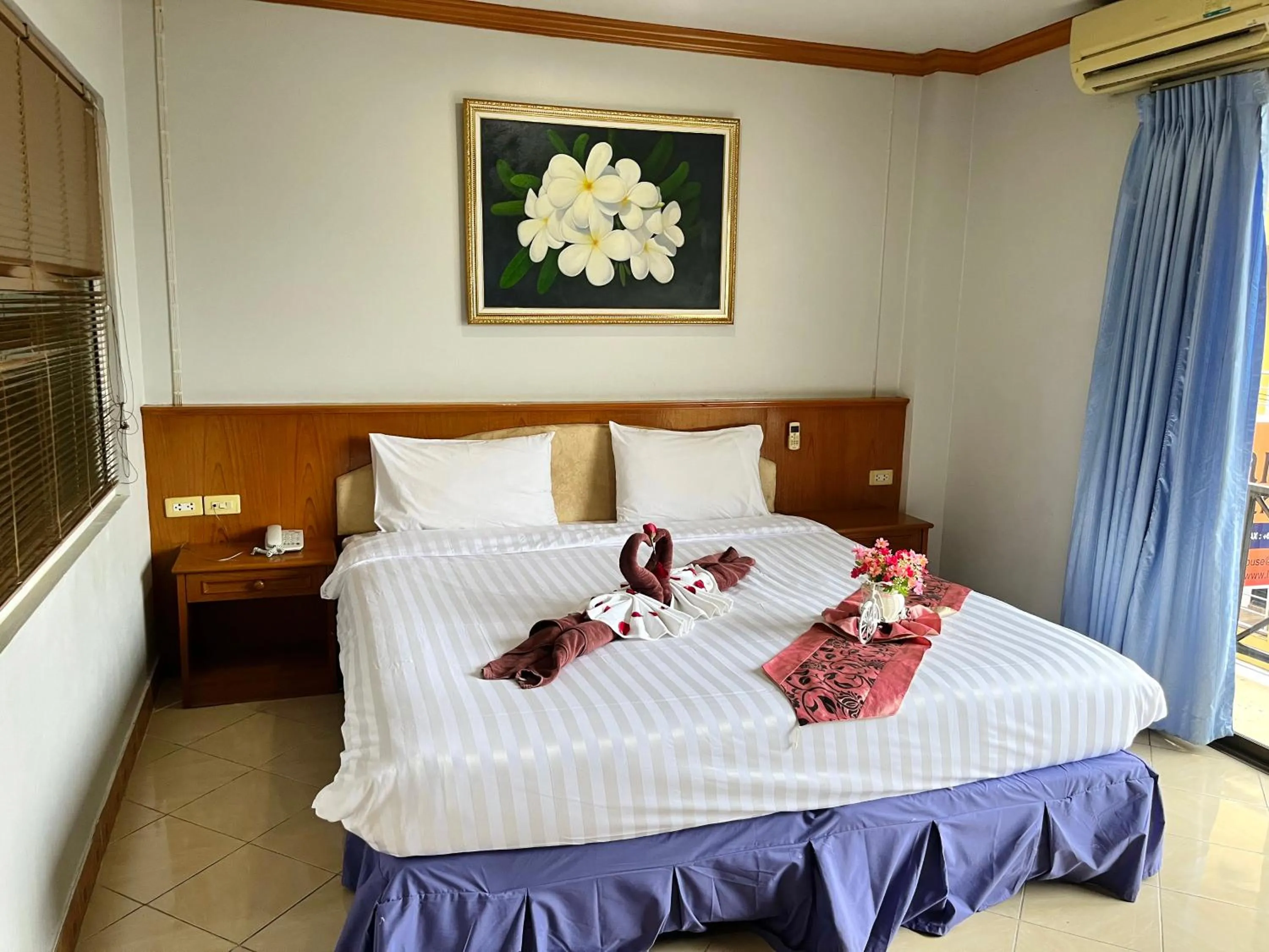 Bed in Lamai Guesthouse