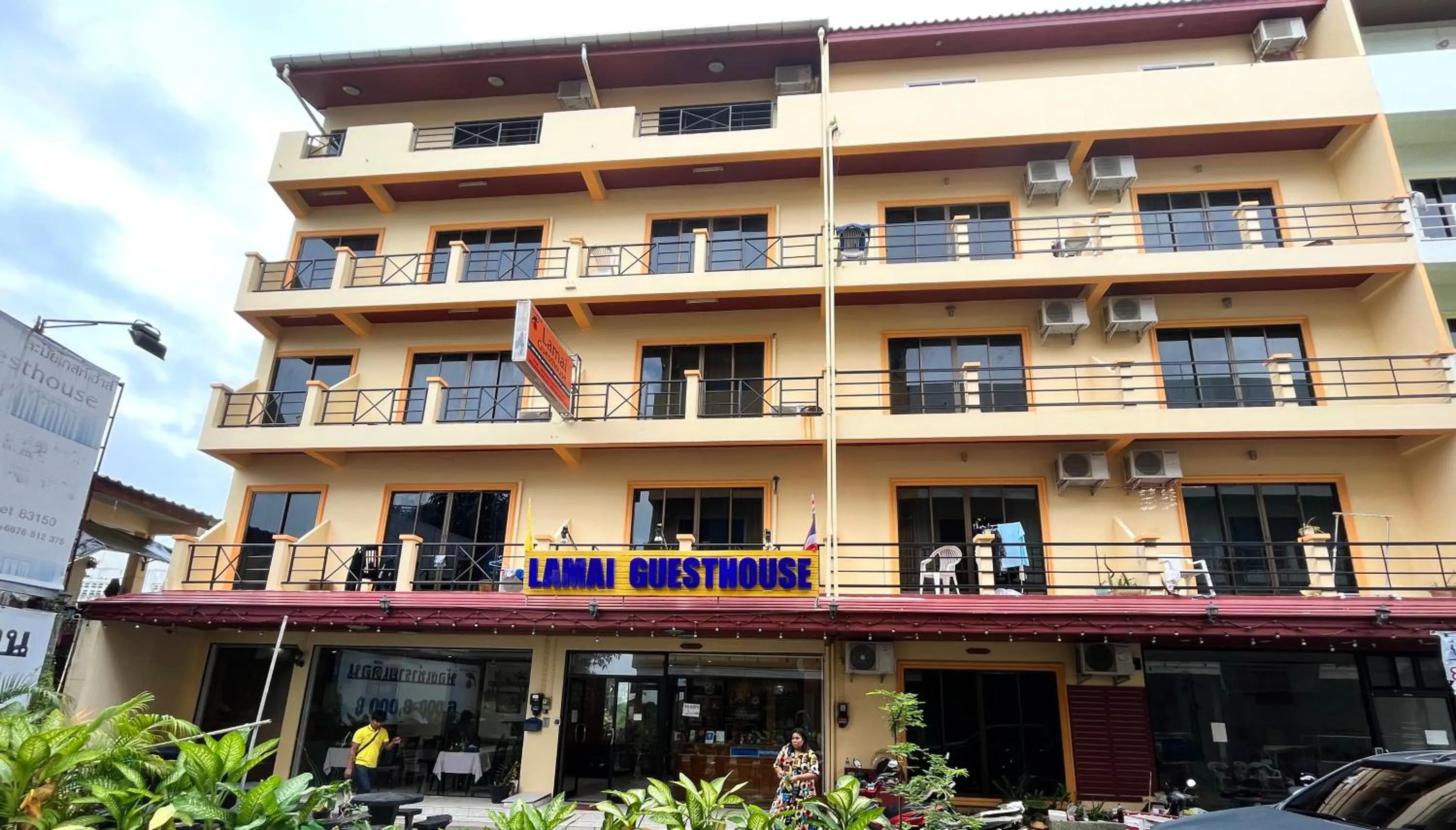 Property building in Lamai Guesthouse