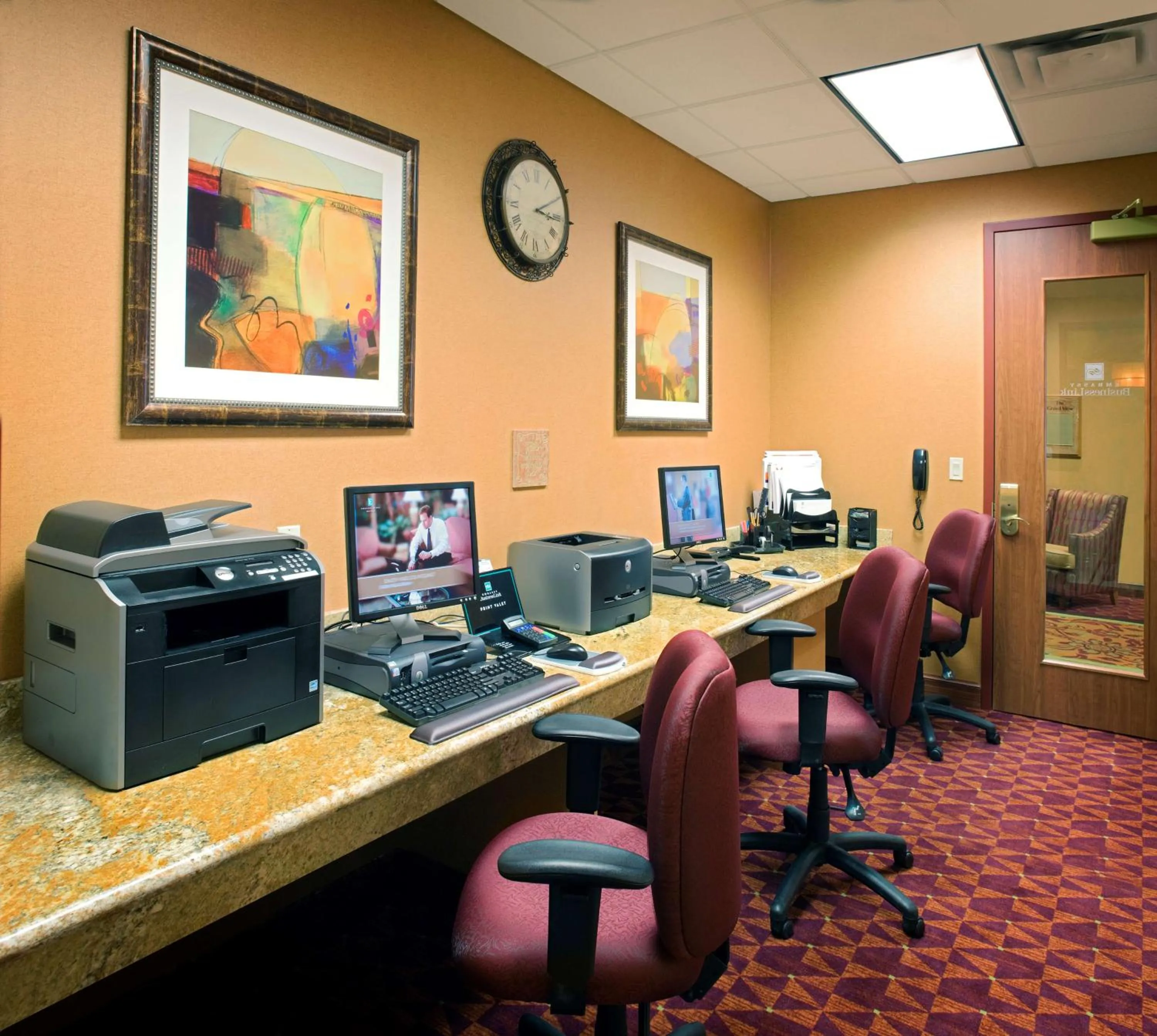 Business facilities in Embassy Suites East Peoria Hotel and Riverfront Conference Center