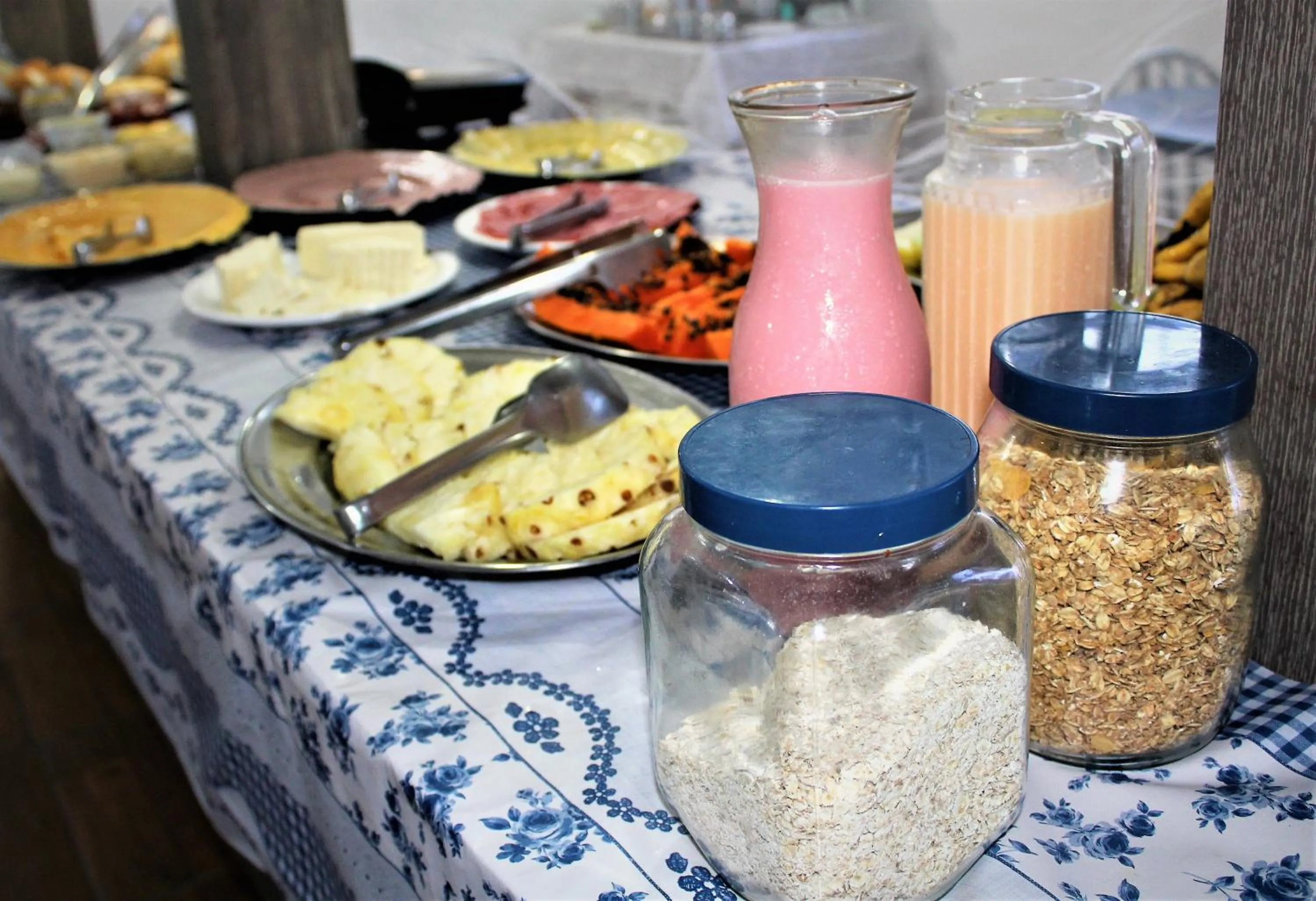 Buffet breakfast in Pousada Santa Ana