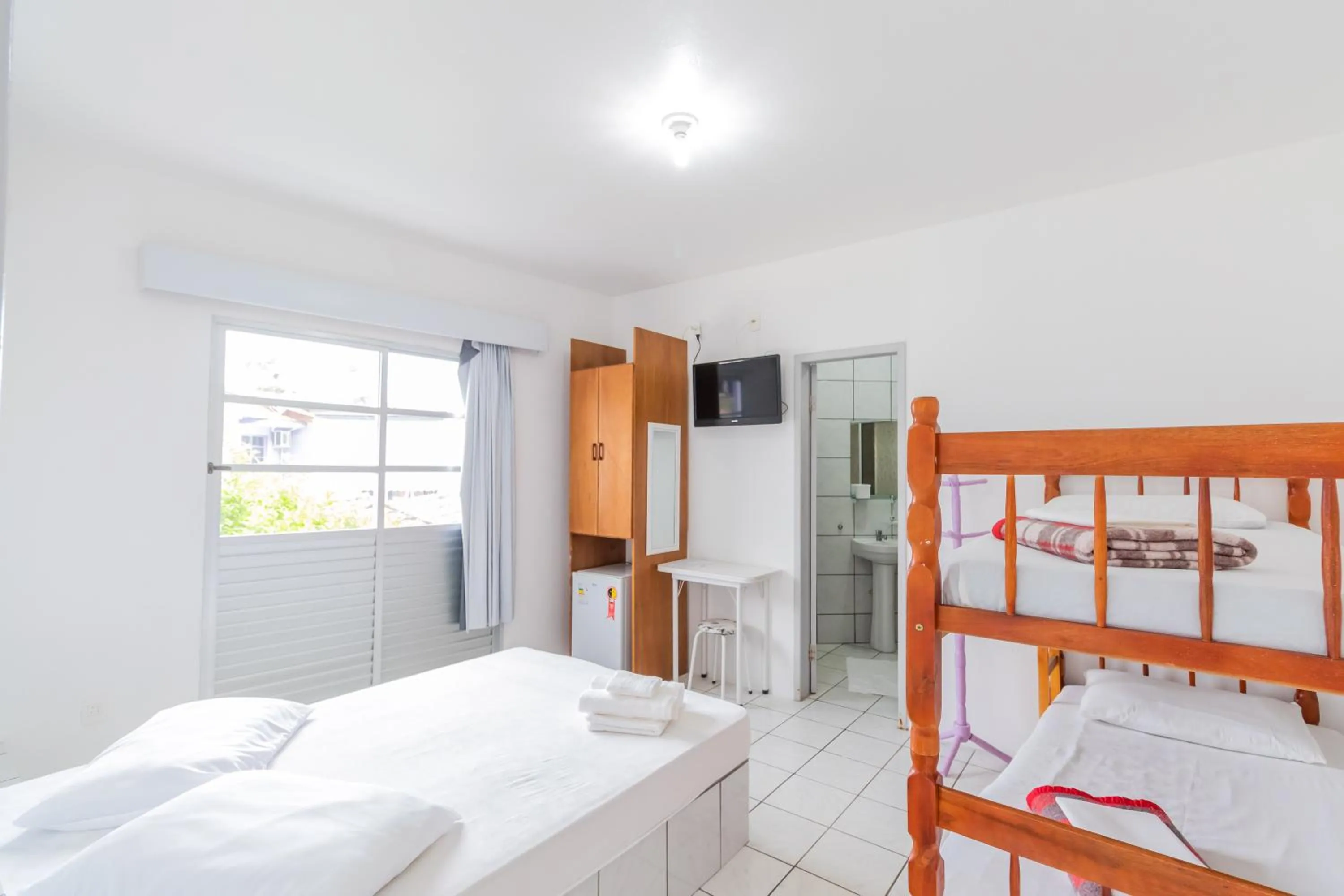 Photo of the whole room, Bed in Pousada Santa Ana