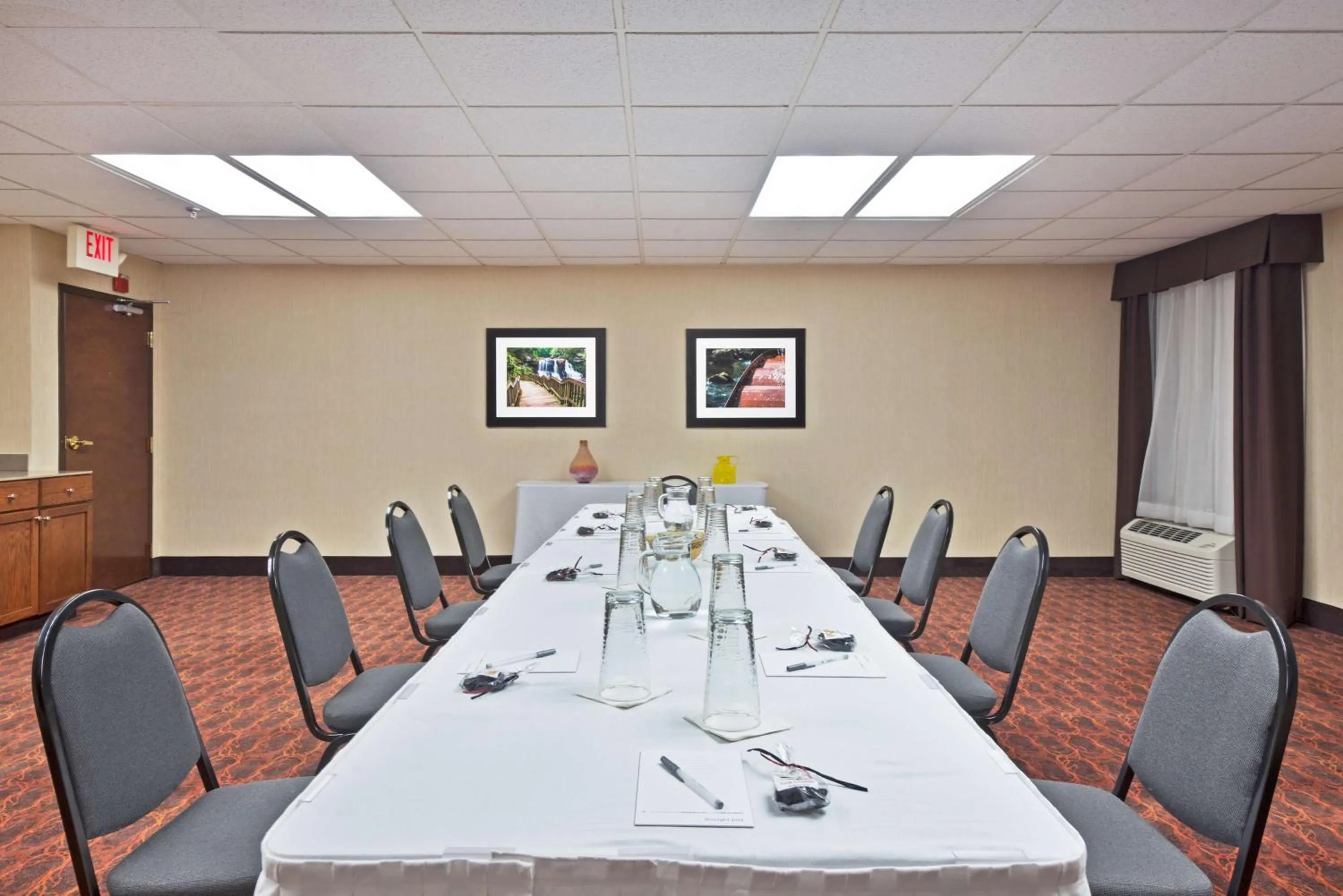 Meeting/conference room in Hampton Inn Huntington/Barboursville