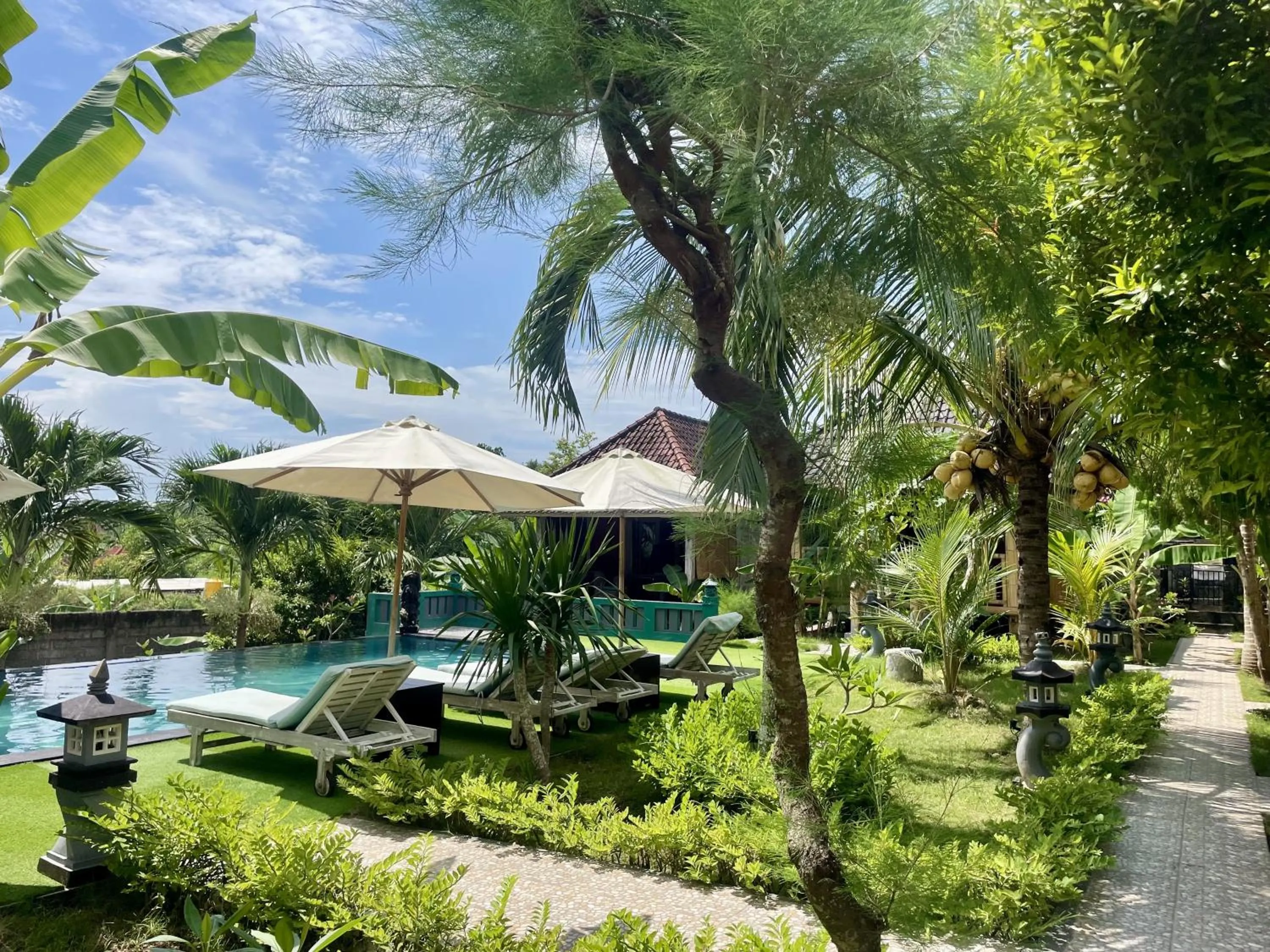 Day in Bali Nusa Cottage