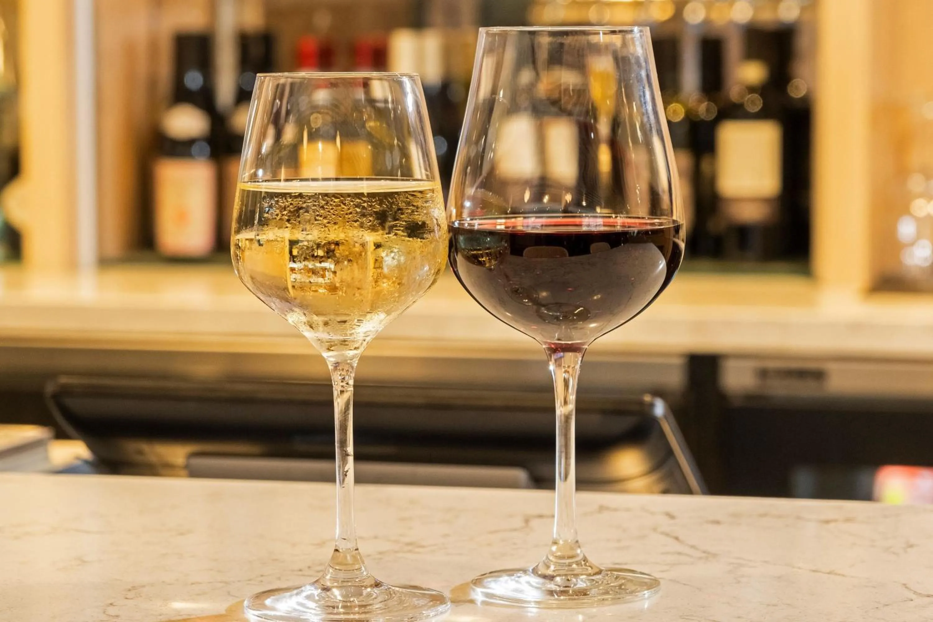 Restaurant/places to eat in Delta Hotels by Marriott Ottawa City Centre