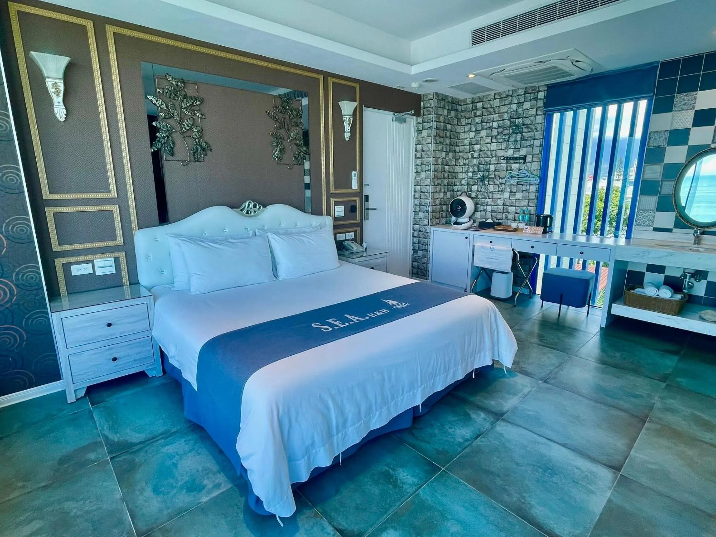 Bed in Hualien S.E.A. B&B