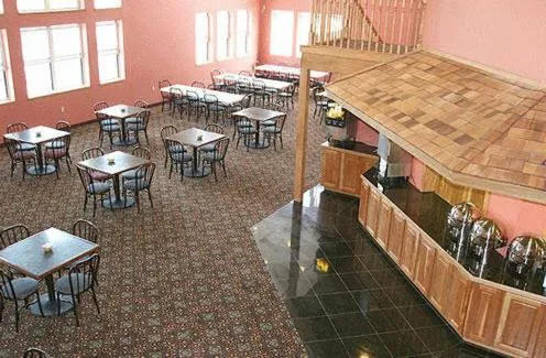 Restaurant/places to eat in Cabins of Mackinac & Lodge