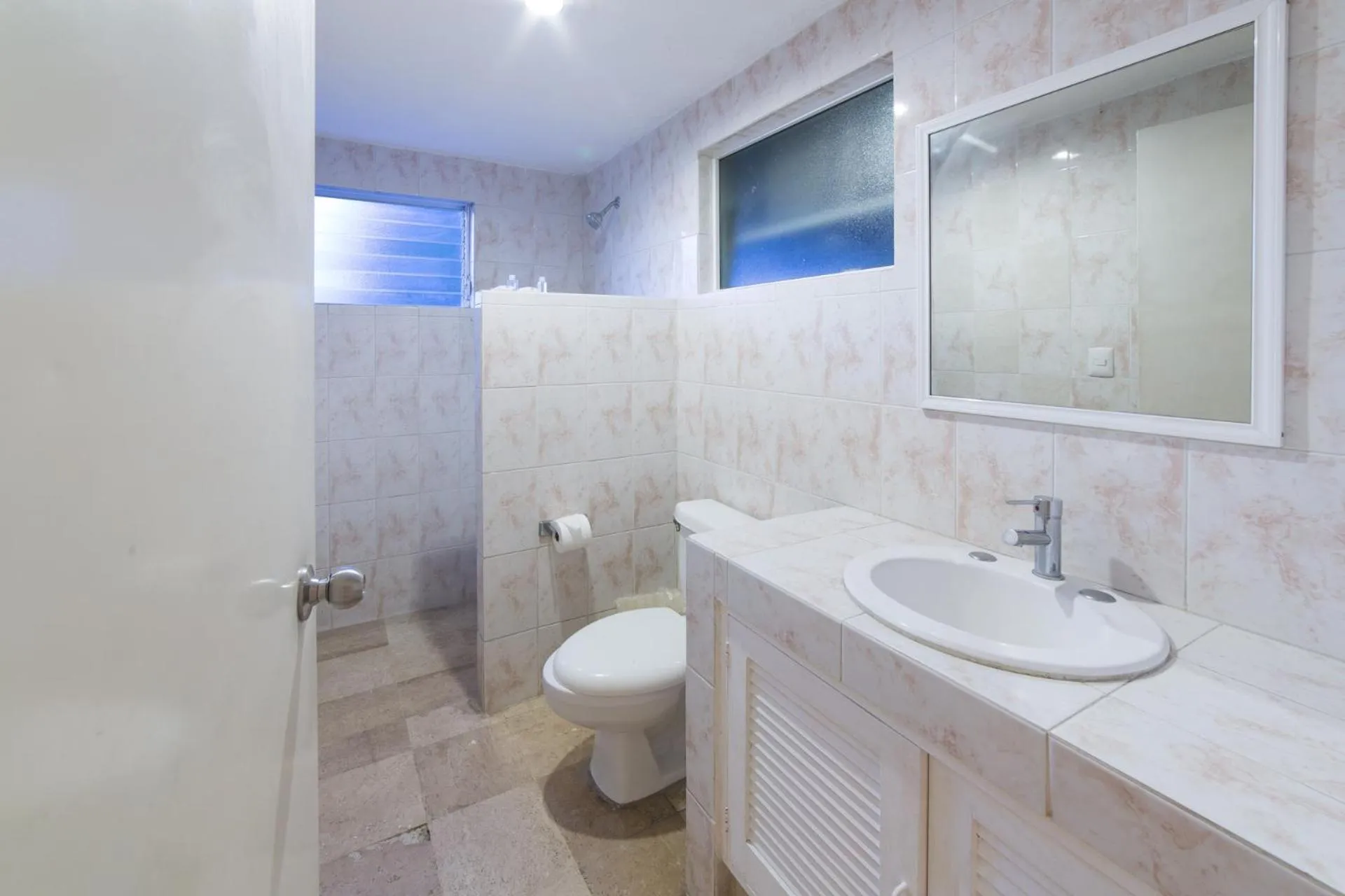 Bathroom in Hotel Villamar Princesa Suites