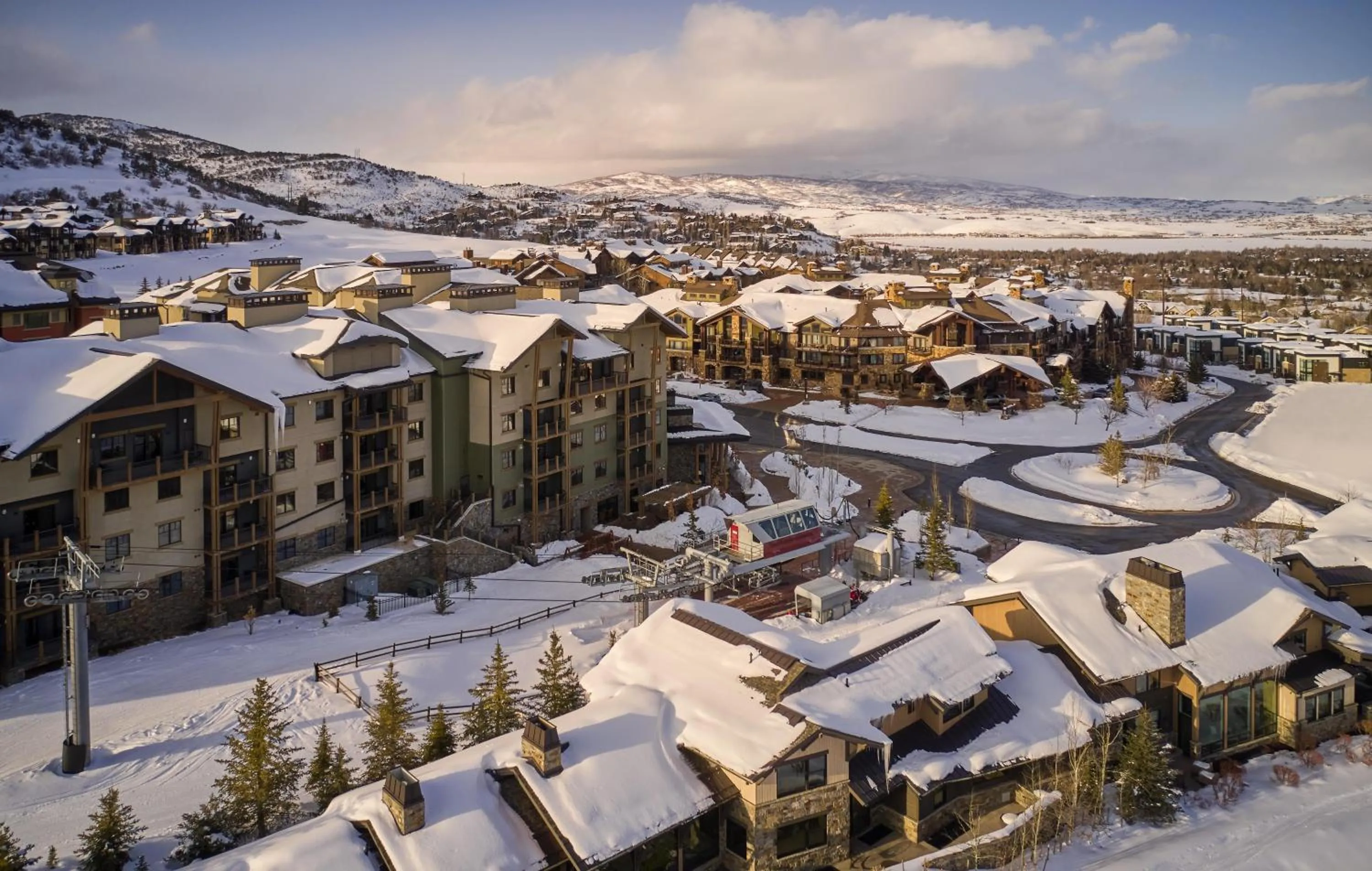 Property building in Waldorf Astoria Park City