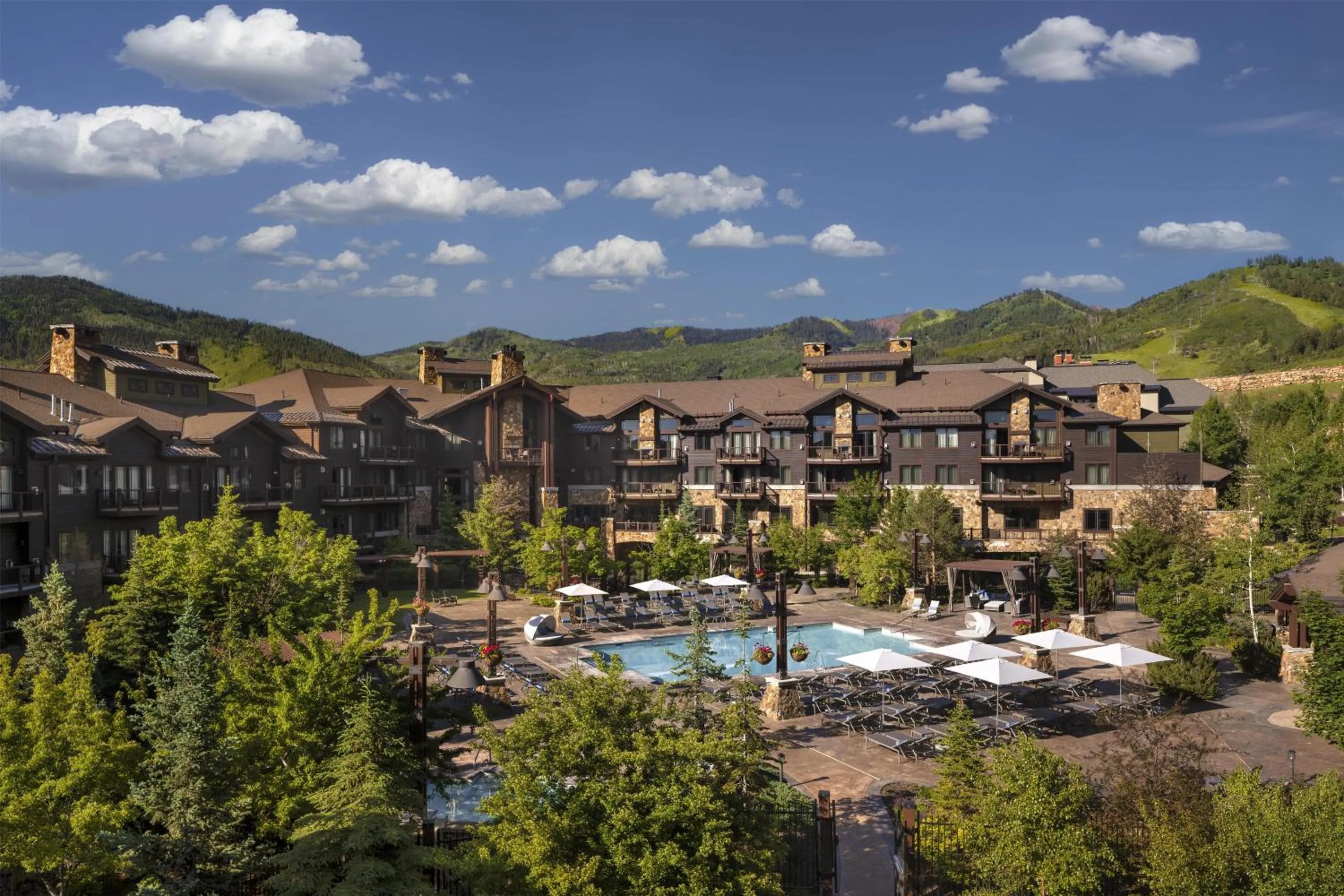 Property building in Waldorf Astoria Park City