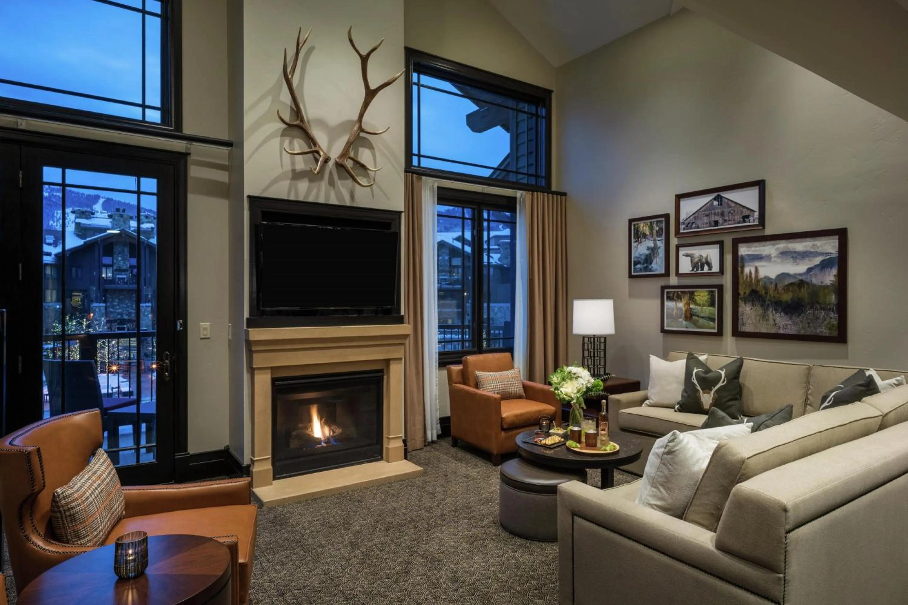 Living room in Waldorf Astoria Park City