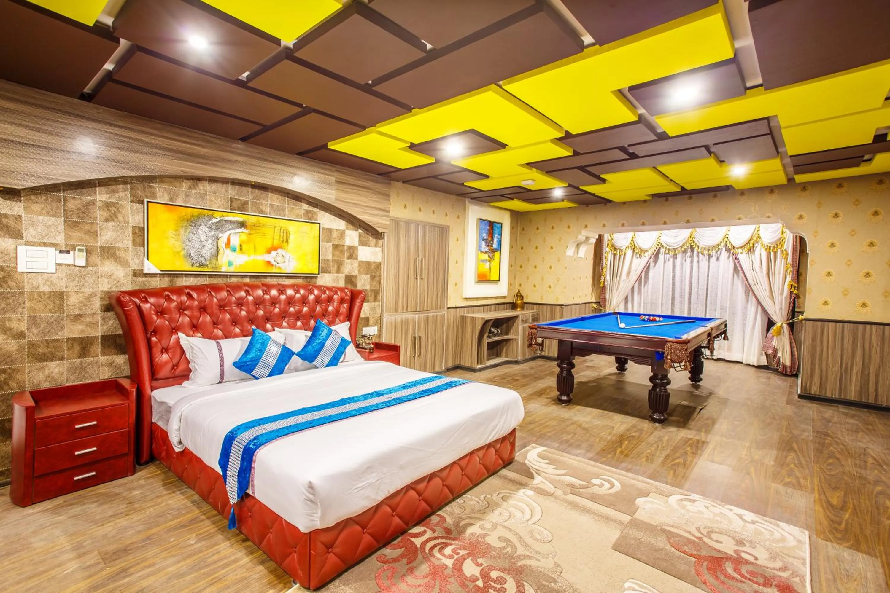 Photo of the whole room, Bed in Royal Empire Boutique Hotel