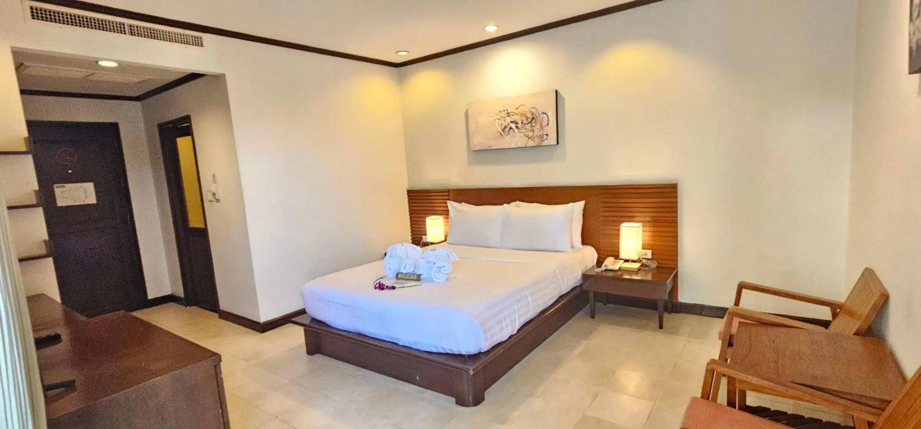 Photo of the whole room, Bed in Thai House Beach Resort