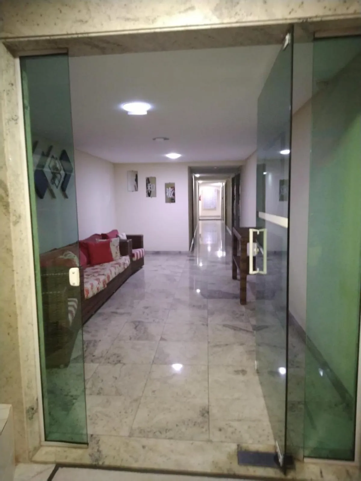 Property building in Apê Temporada Praia Grande SP Completo com Piscina, Churrasqueira, Estacionamento, Wi-Fi