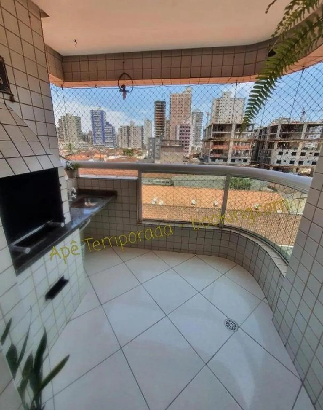 BBQ facilities in Apê Temporada Praia Grande SP Completo com Piscina, Churrasqueira, Estacionamento, Wi-Fi