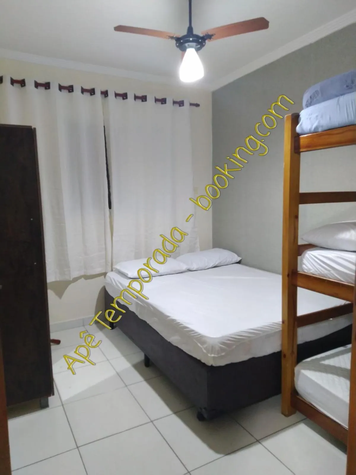 Bedroom, Bed in Apê Temporada Praia Grande SP Completo com Piscina, Churrasqueira, Estacionamento, Wi-Fi