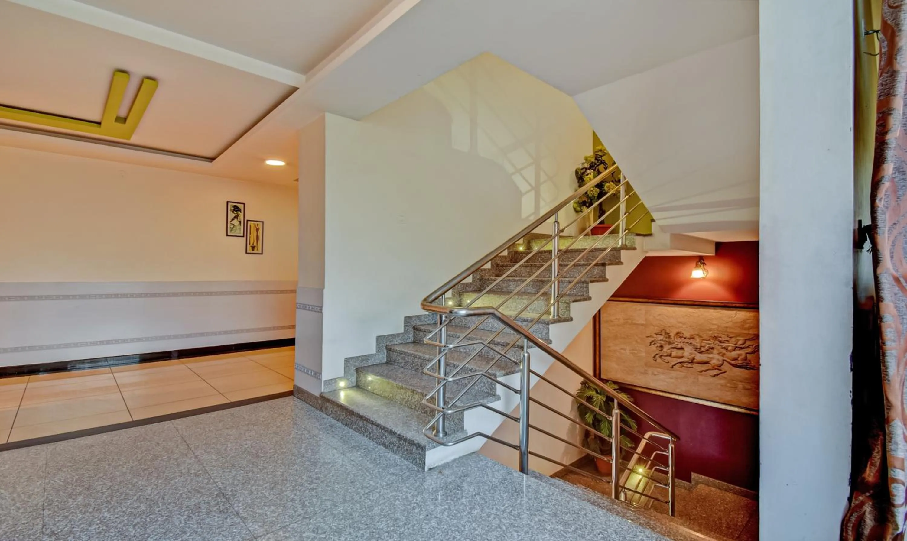 Lobby or reception, Bed in Treebo Raj Elegance Manyata Tech Park