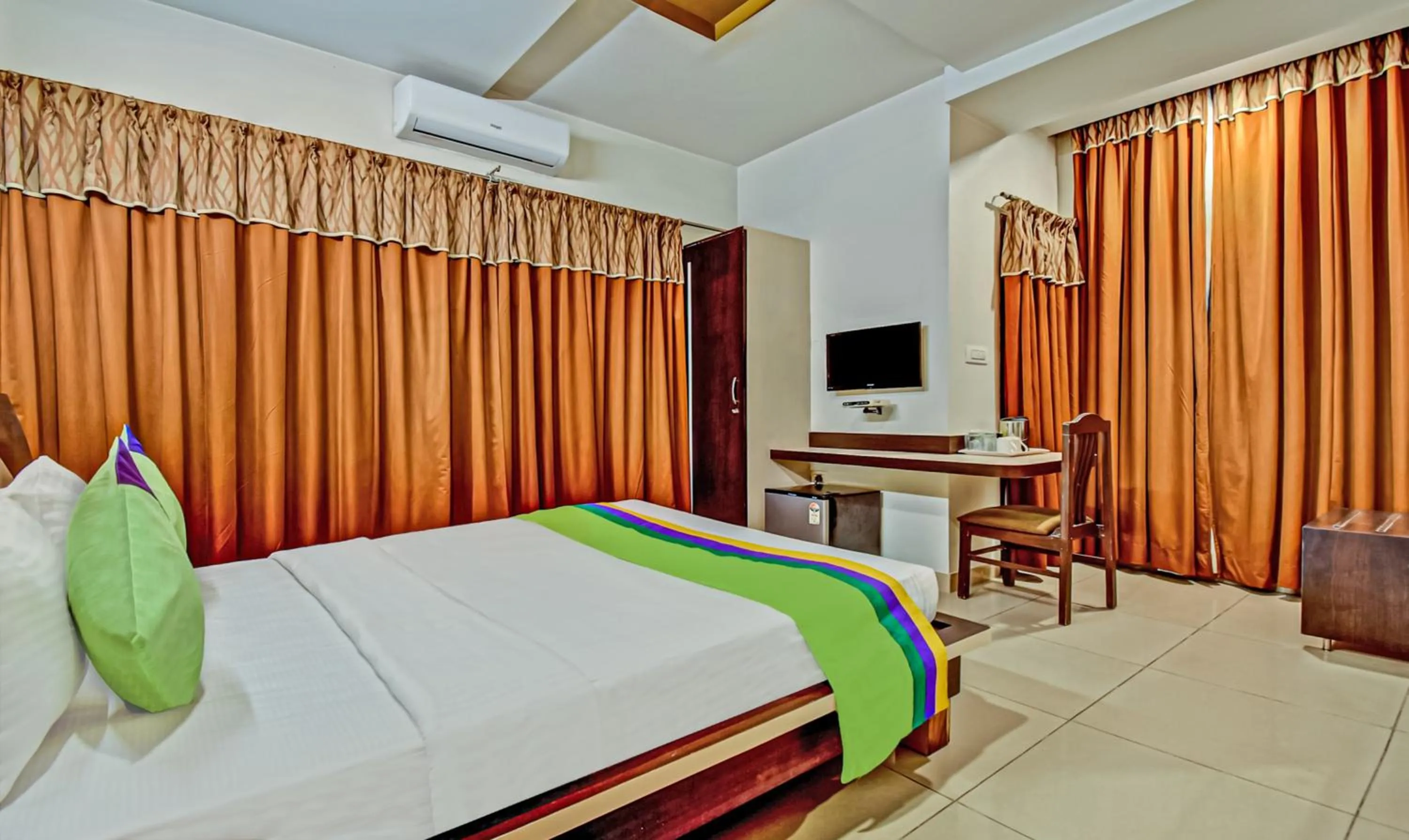 Bedroom, Bed in Treebo Raj Elegance Manyata Tech Park