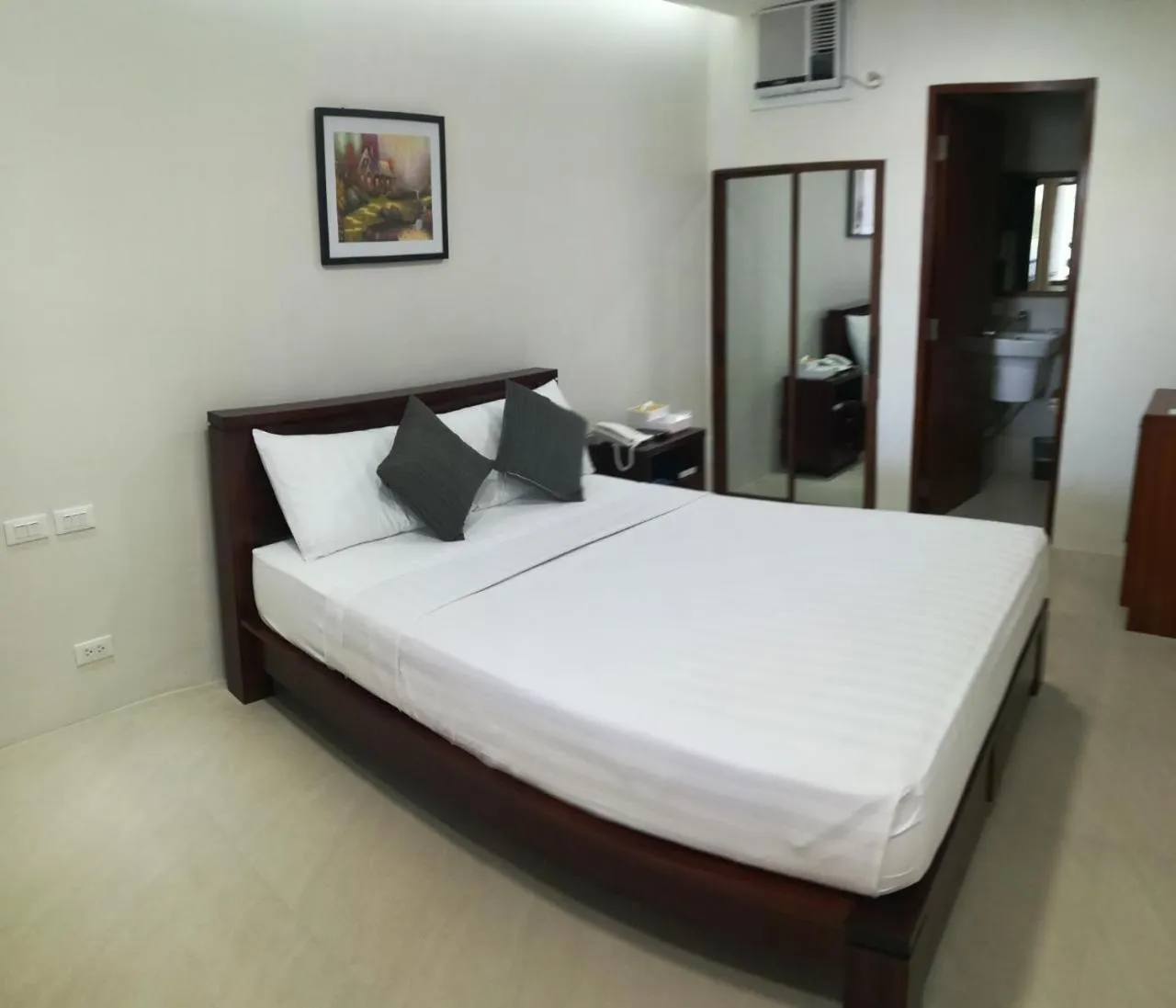 Bed in Nirvana Resort Puerto Galera