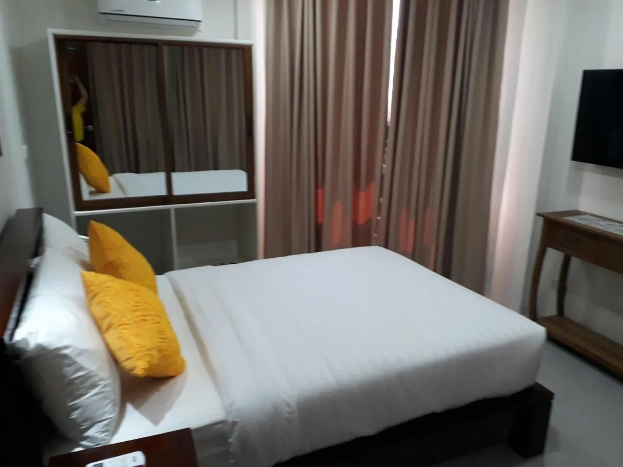 Bed in Nirvana Resort Puerto Galera